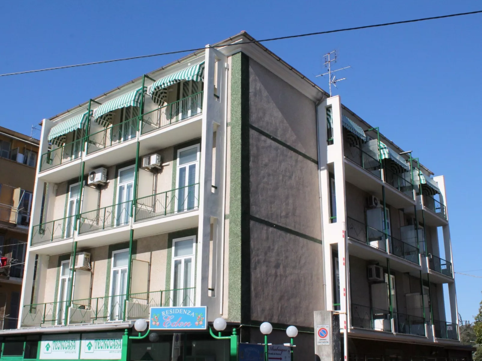 Schöne Wohnung in Albisola Superiore-Outside