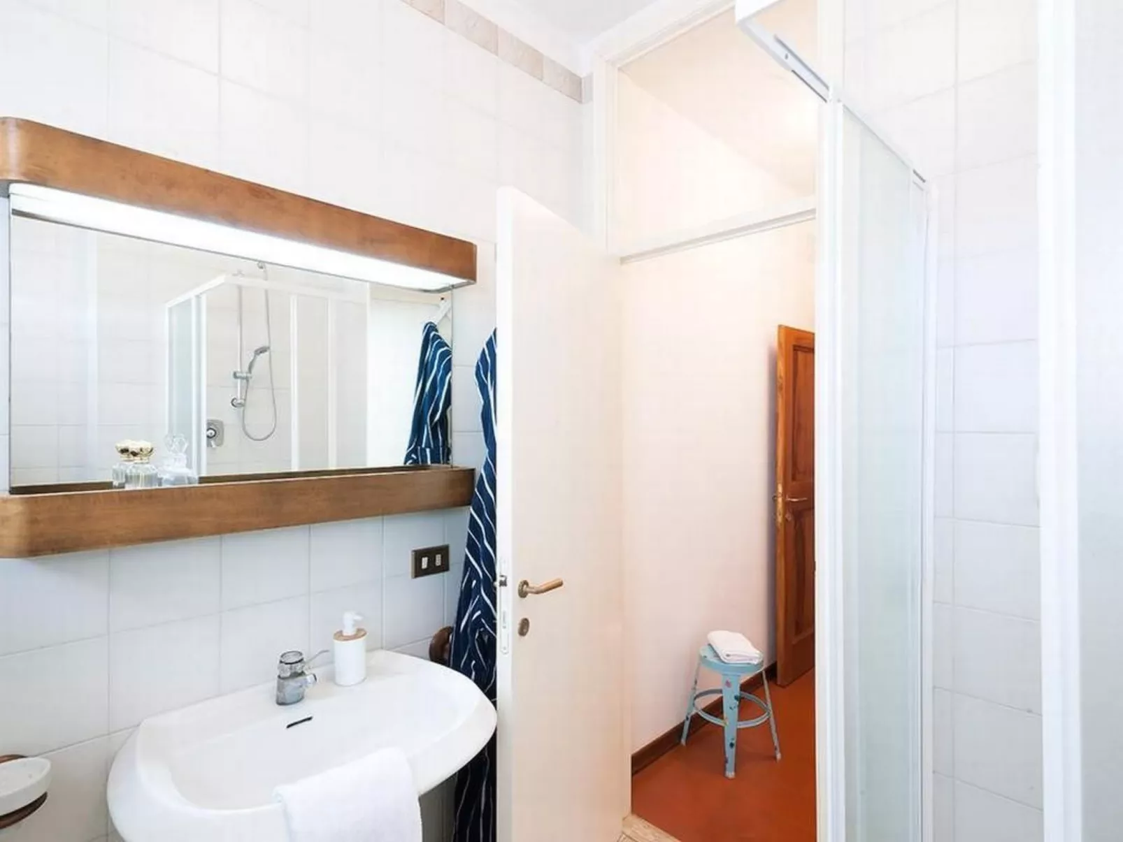 Villa Paola, Marken Urlaub, privater Pool-Inside