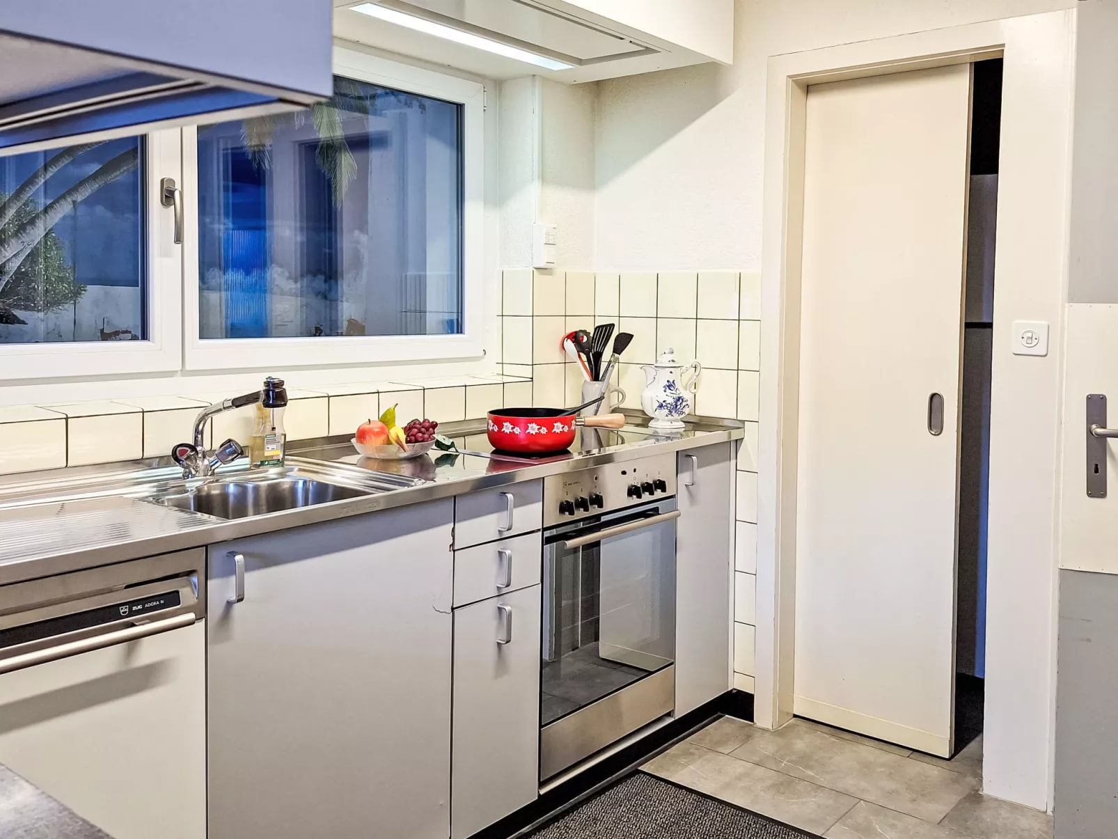 Chalet Shangri La-Inside