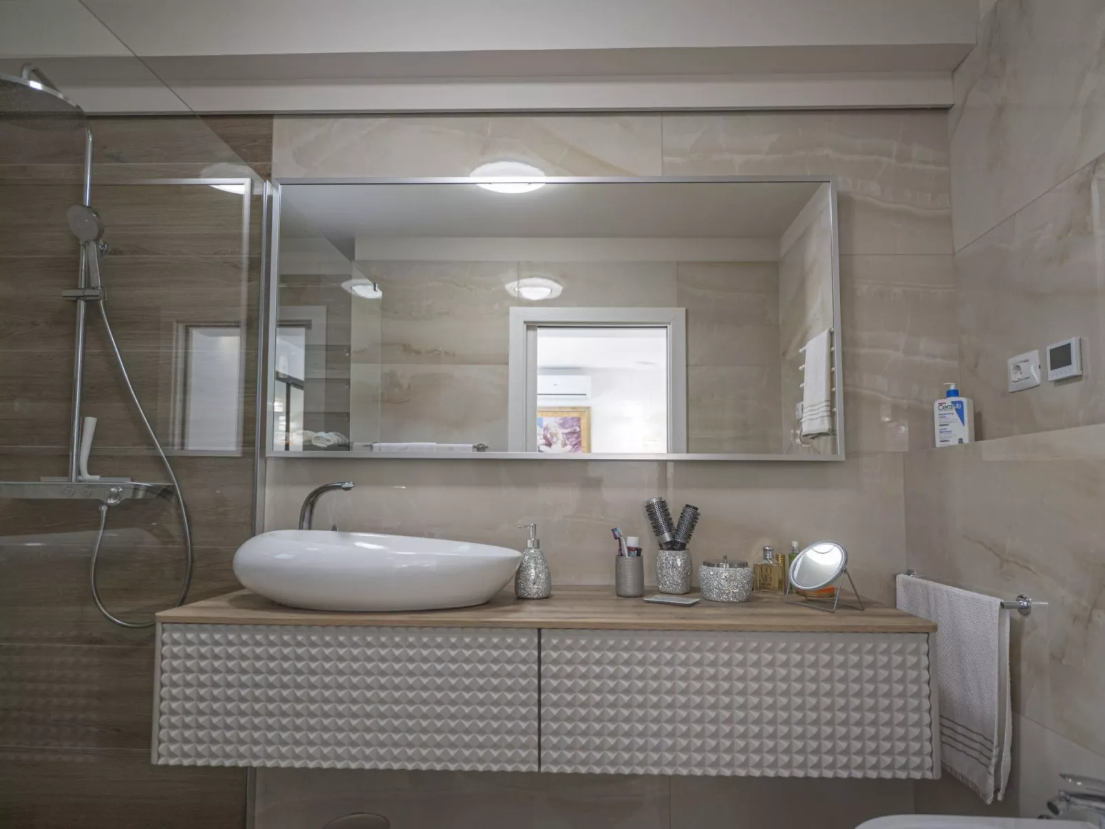 Unknown Accommodation-Inside