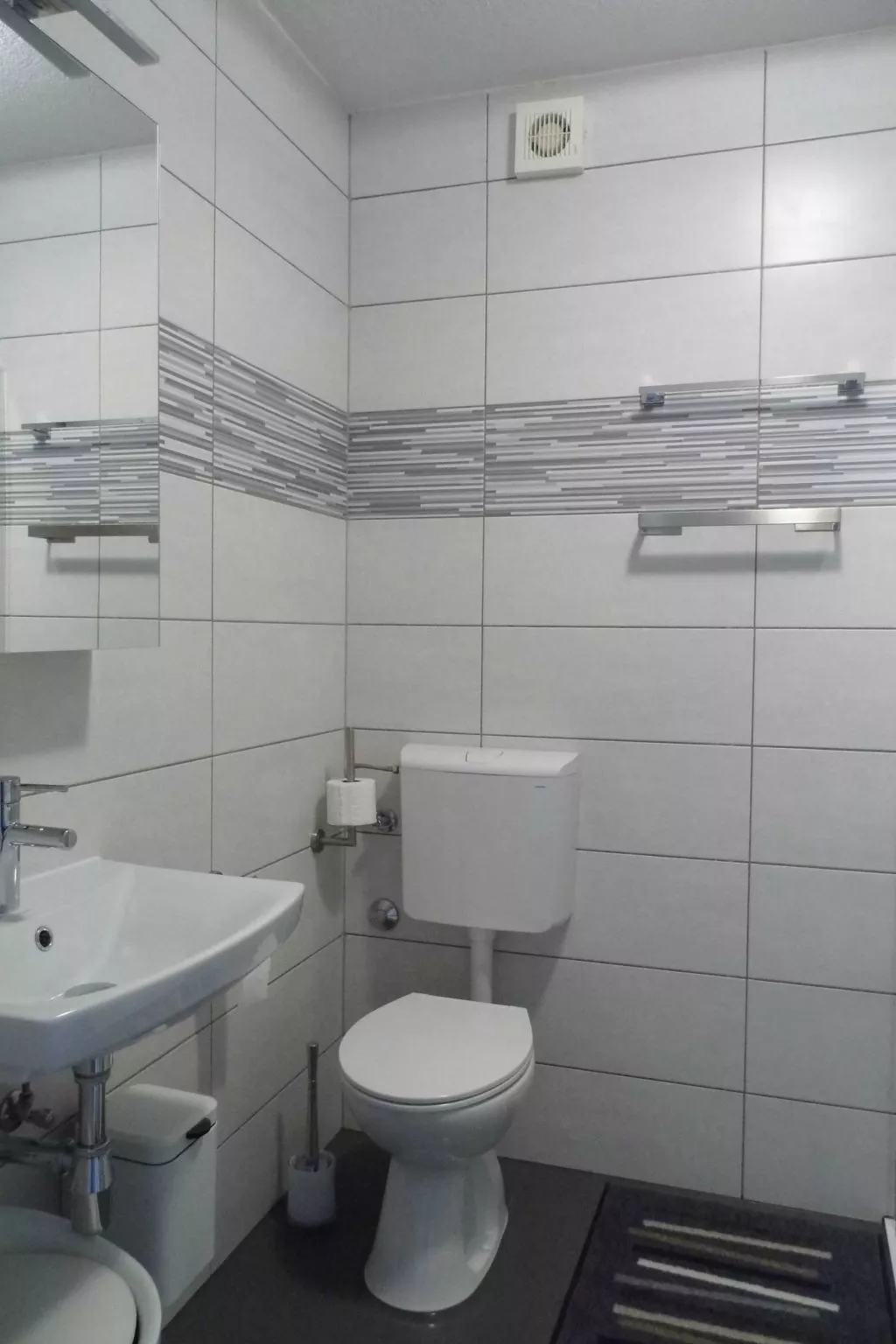 Neue und moderne, voll ausgestattete Wohnung-Inside