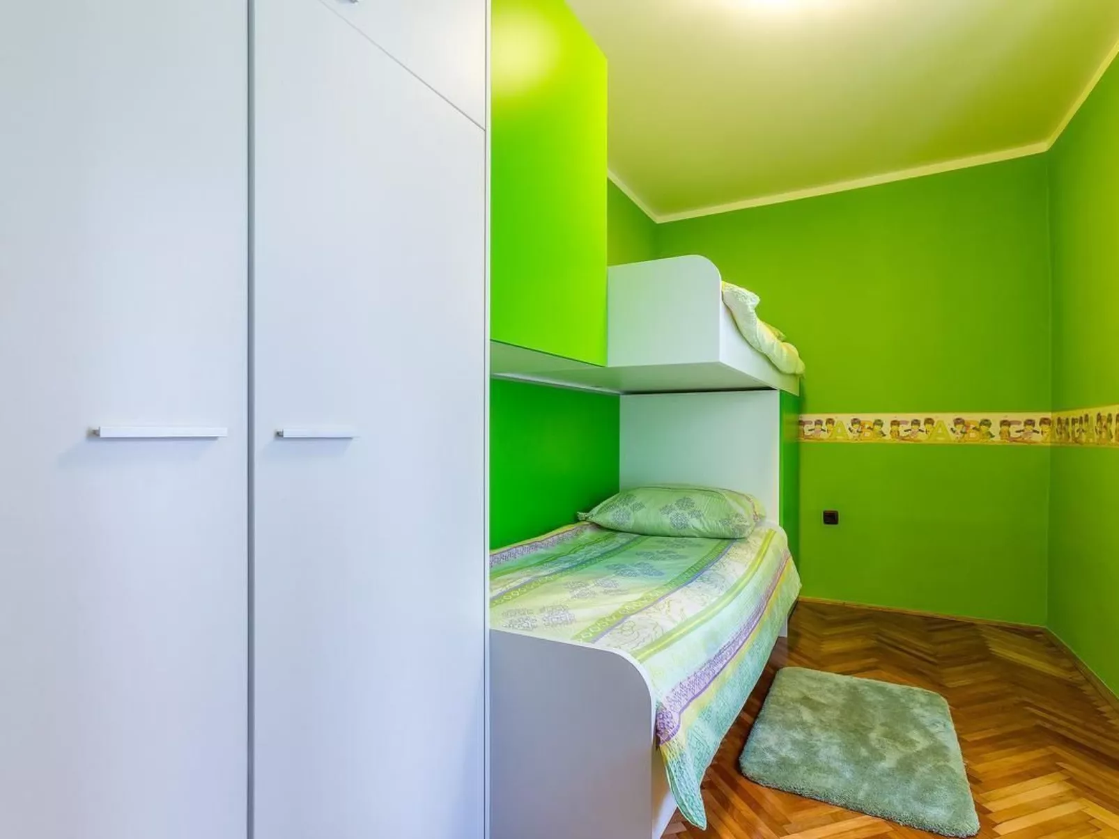 "Luis" mit Privatparkplatz - Dedans