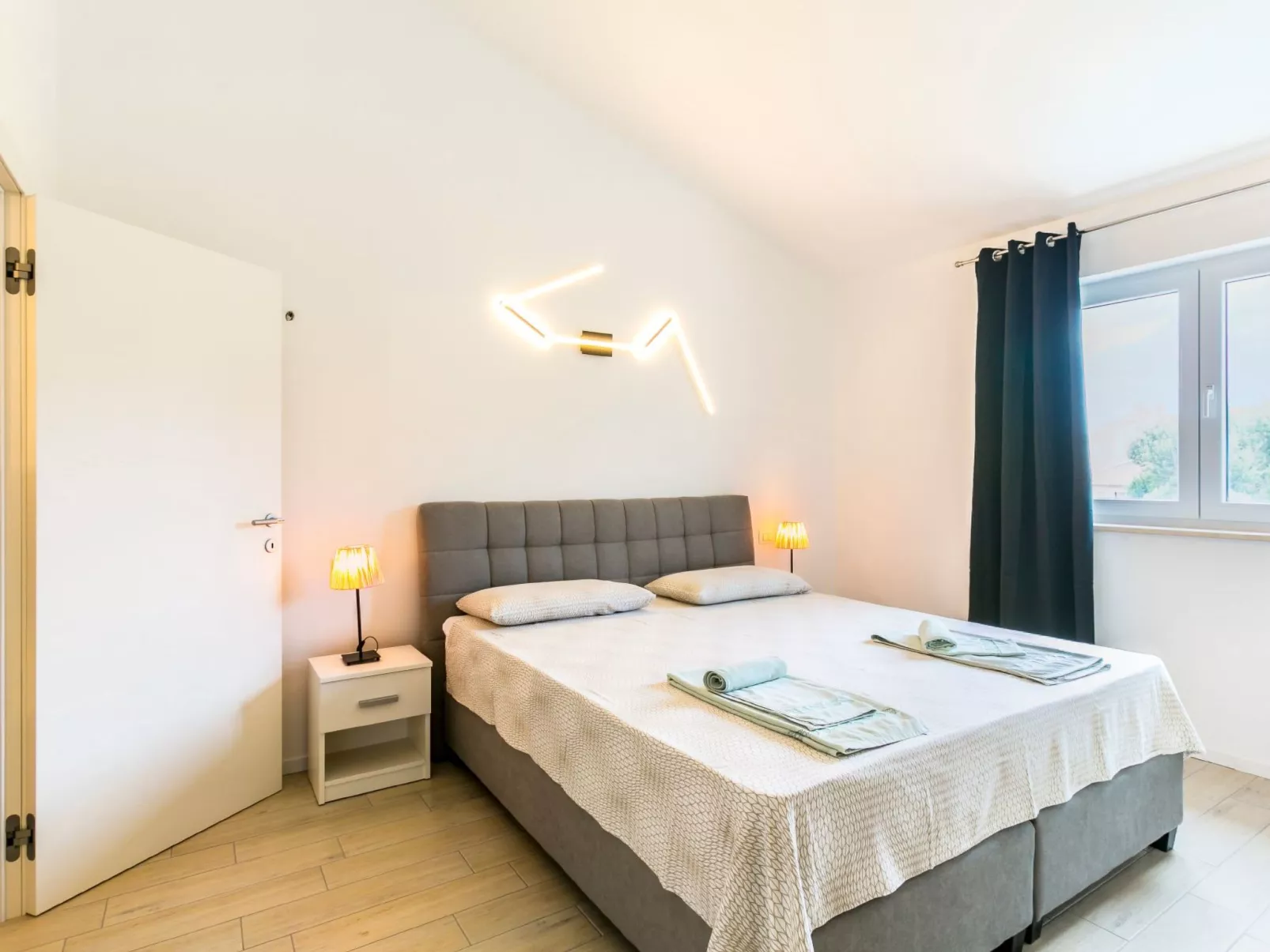 "Suzy" mit privatem Pool-Inside