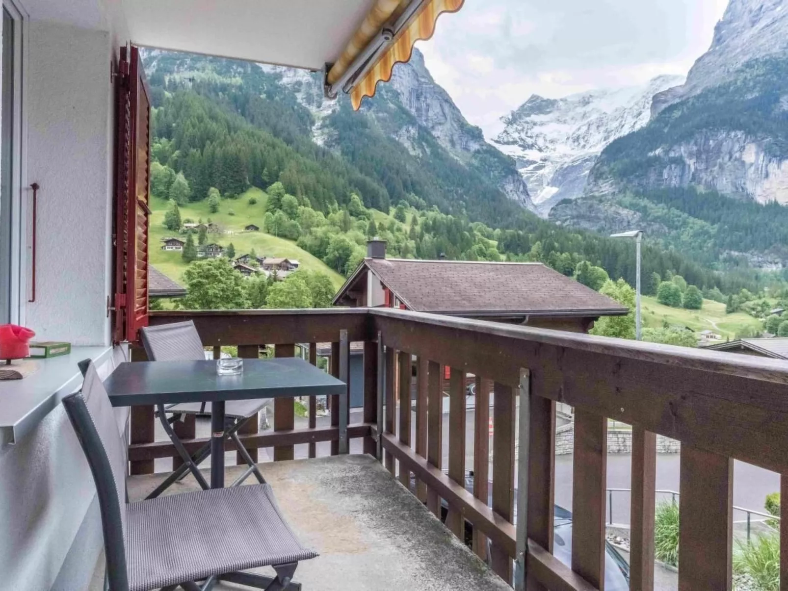 Studio Astoria-Outside