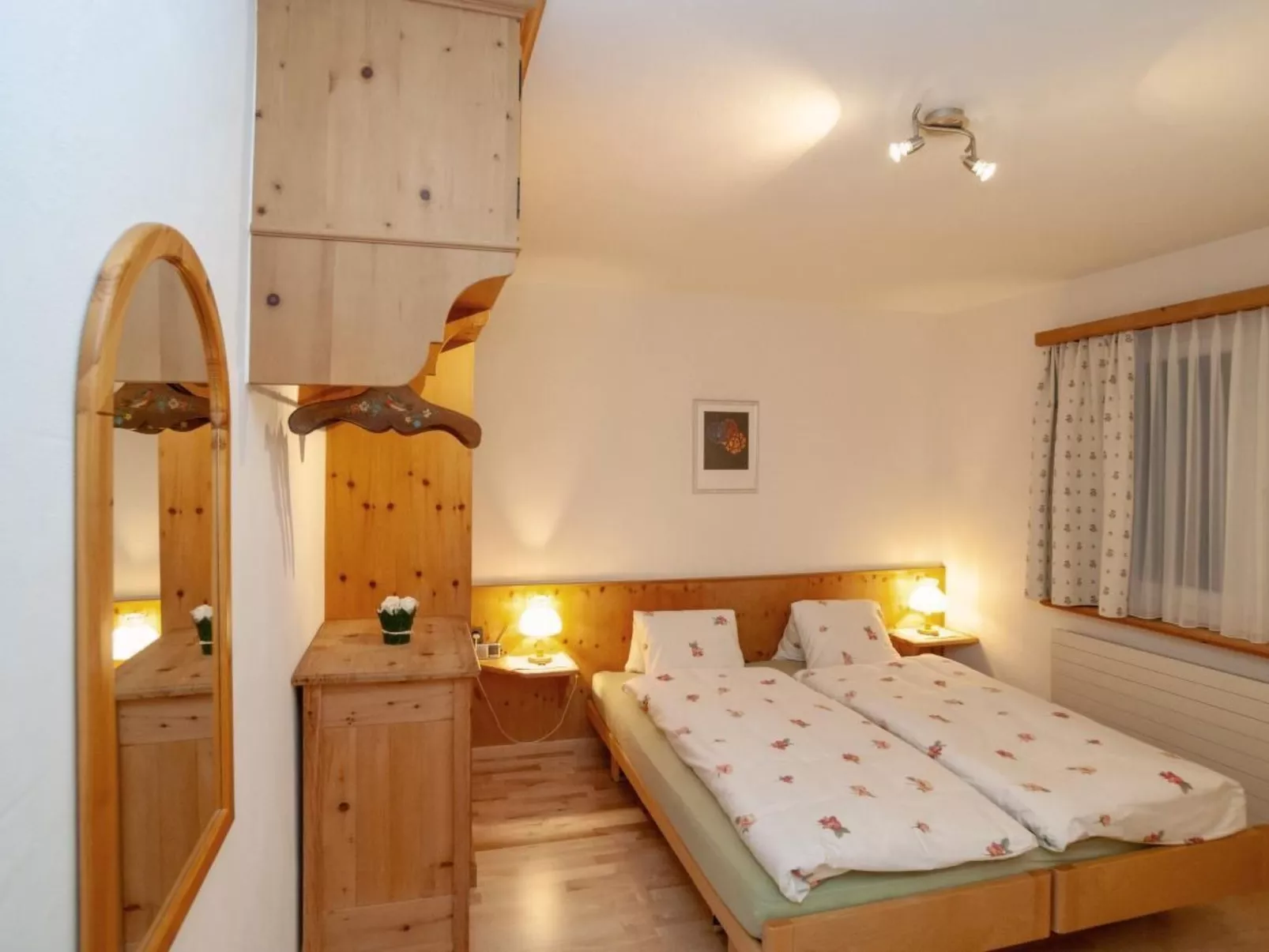 Chesa il purtretin-Dedans