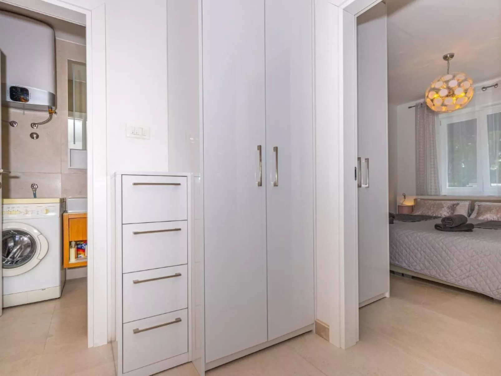 Apartment Emilia-Image-tags.info