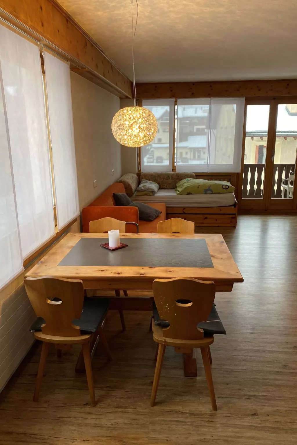 Wohnung Curtins-Drinnen