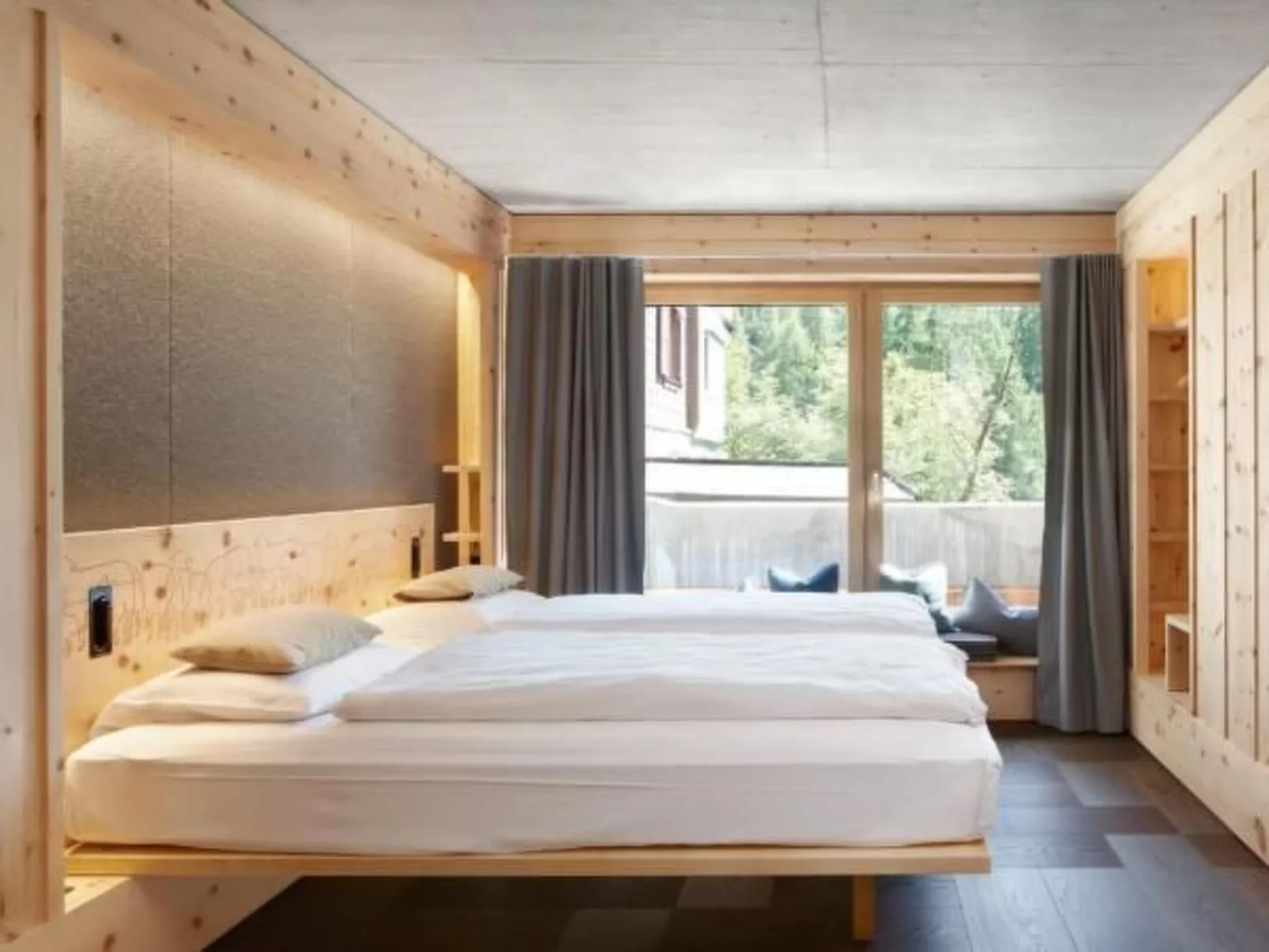 Alpine Lodge 2-Bett-Wohnung Chesa al Parc /  "Be-Dedans