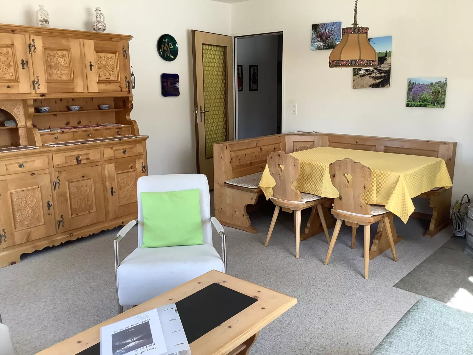 Chesa Arnica Whg 3-Drinnen