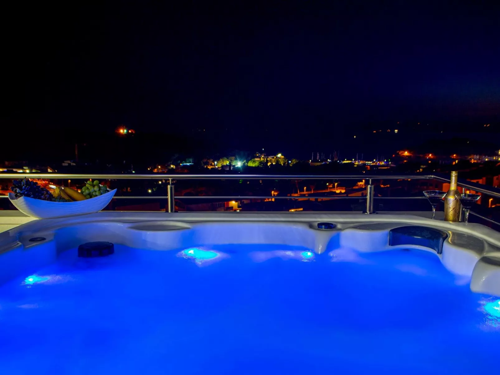 In Makarska mit Panoramablick-Outside