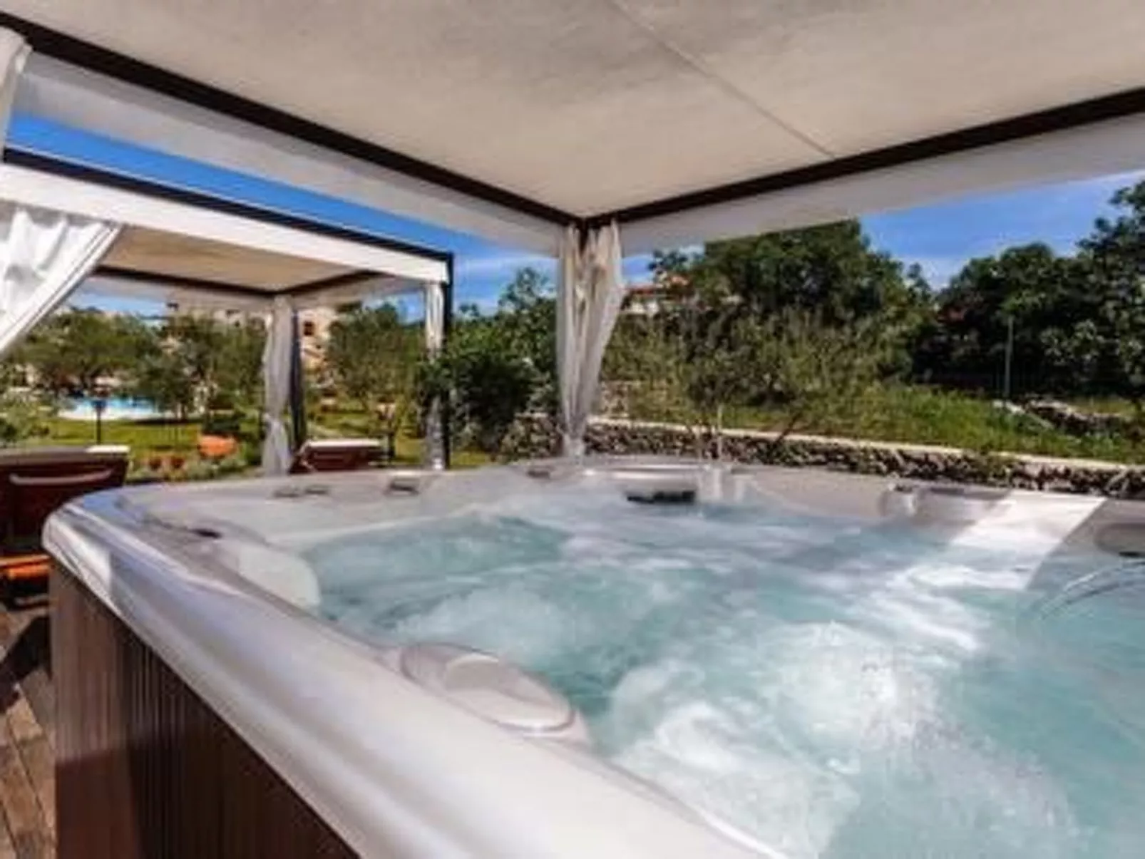 "VillaTonka auf der Insel Krk, Malinska"-Dehors