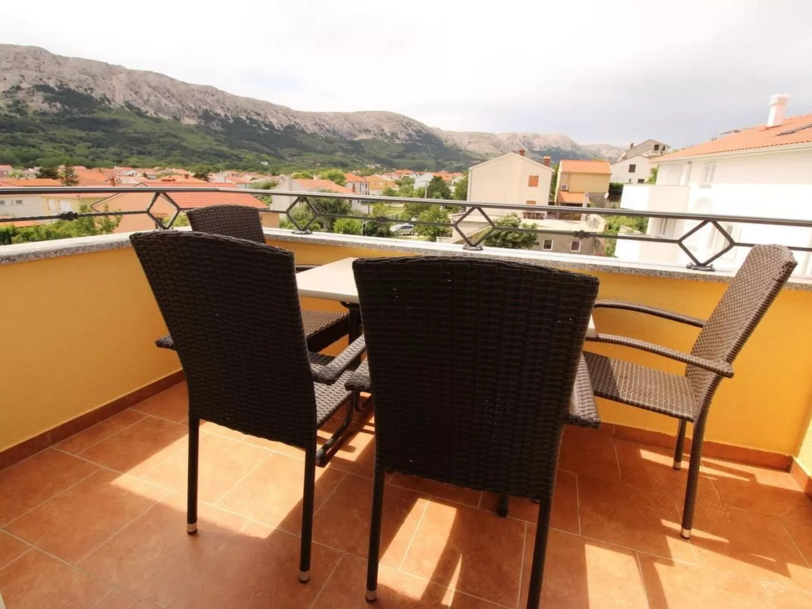 Gorica II A2+2 br.8-Drinnen