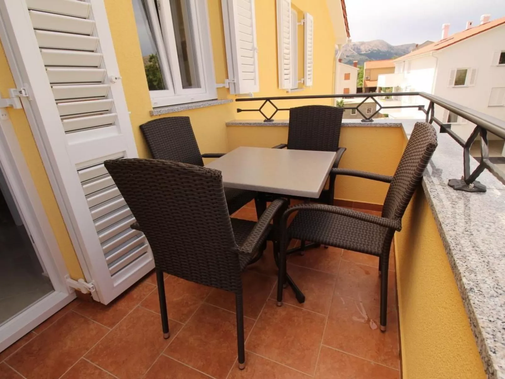 Gorica II A2+1 br.9-Drinnen