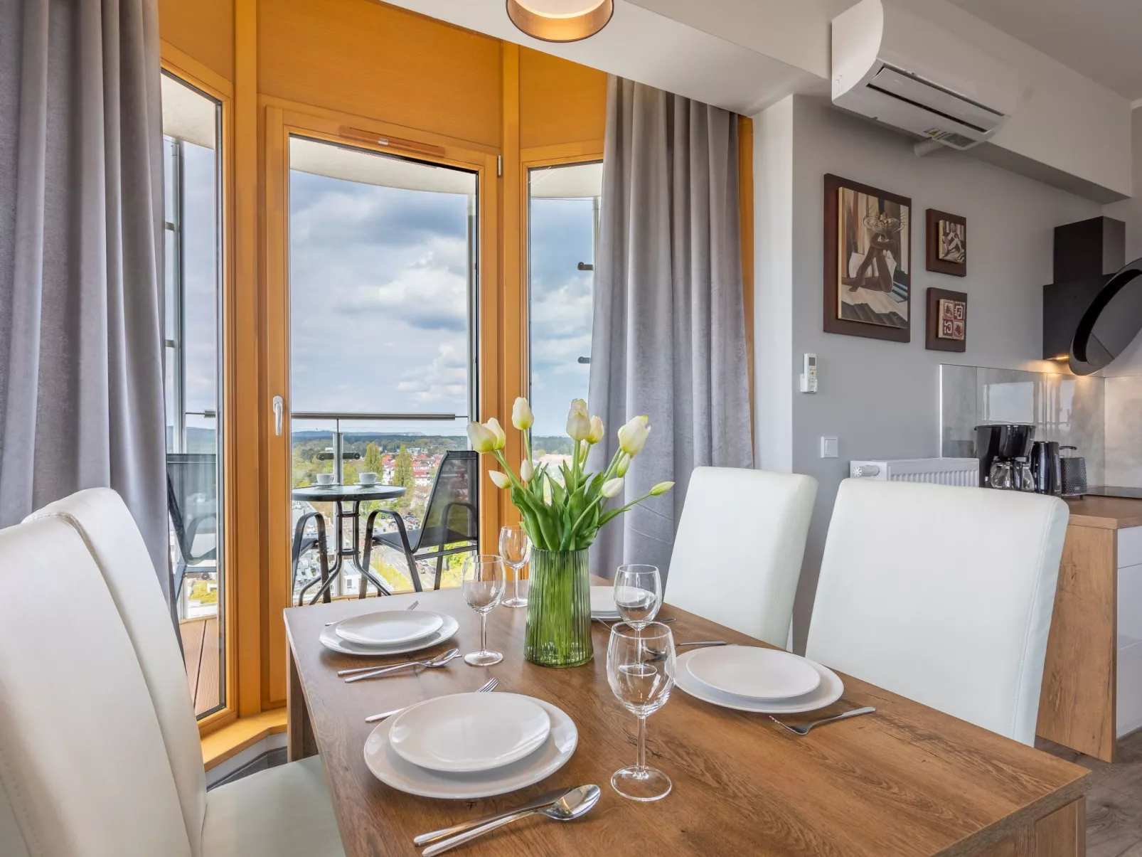 Tower 97 in hervorragender Lage-Image-tags.info