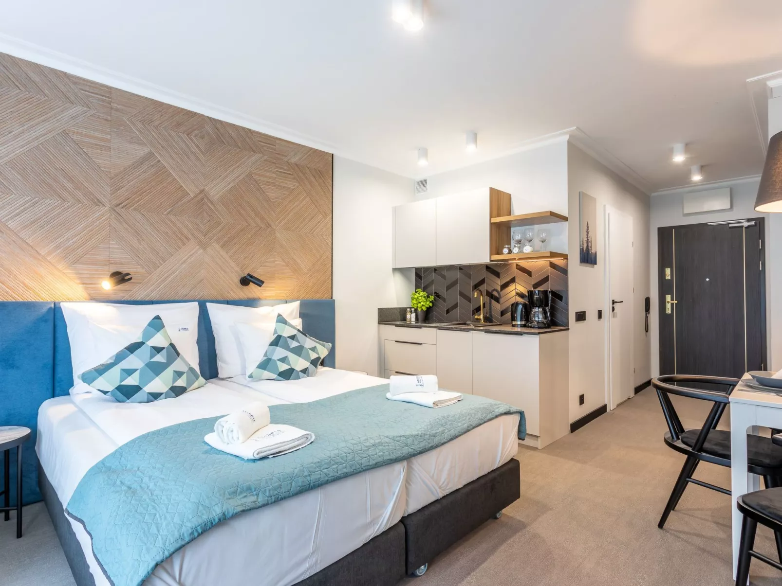 Elegantes, strandnahes Ferienappartement Albus-Image-tags.info