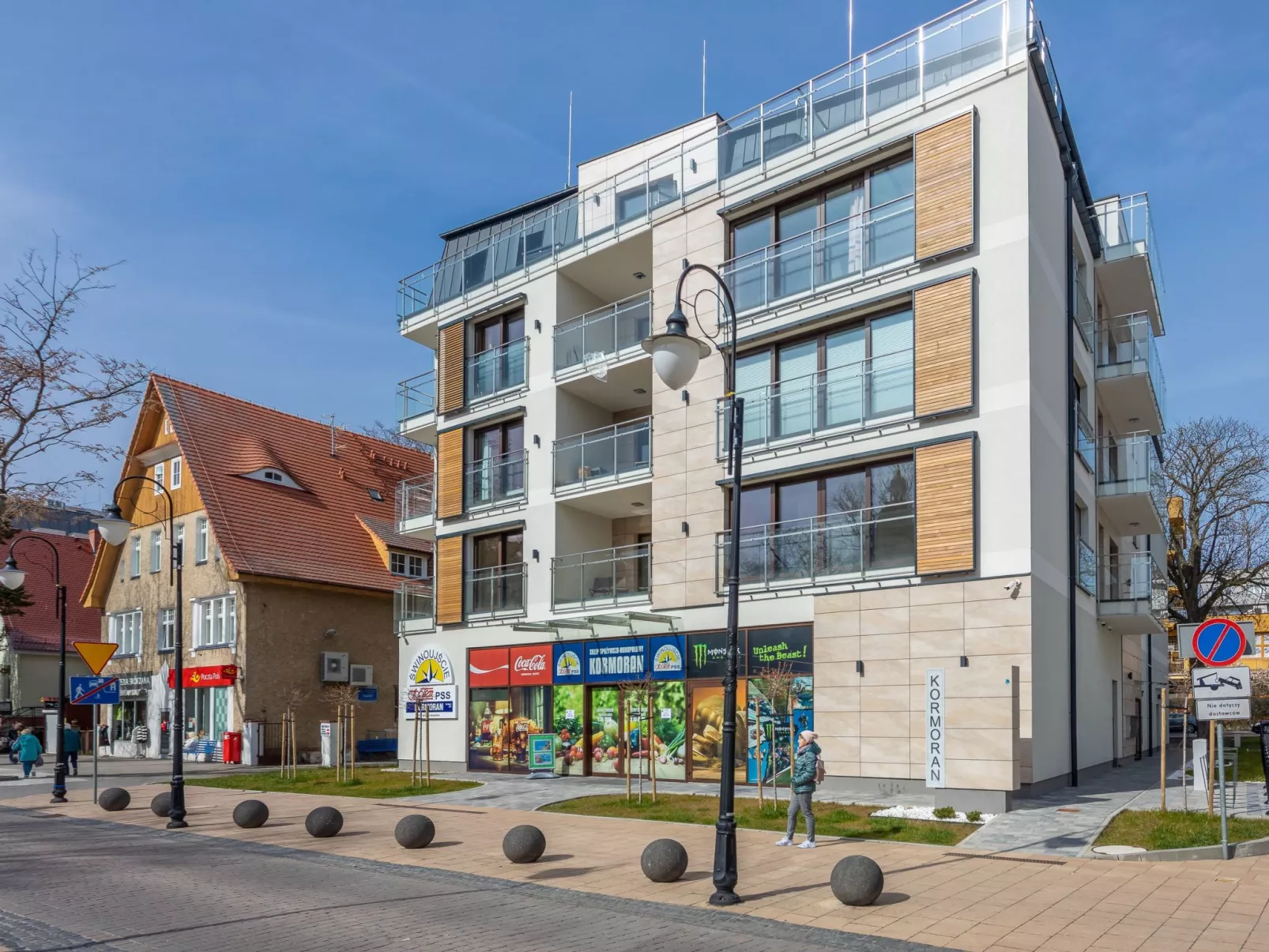 Kormoran in modernem Appartementhaus-Image-tags.info