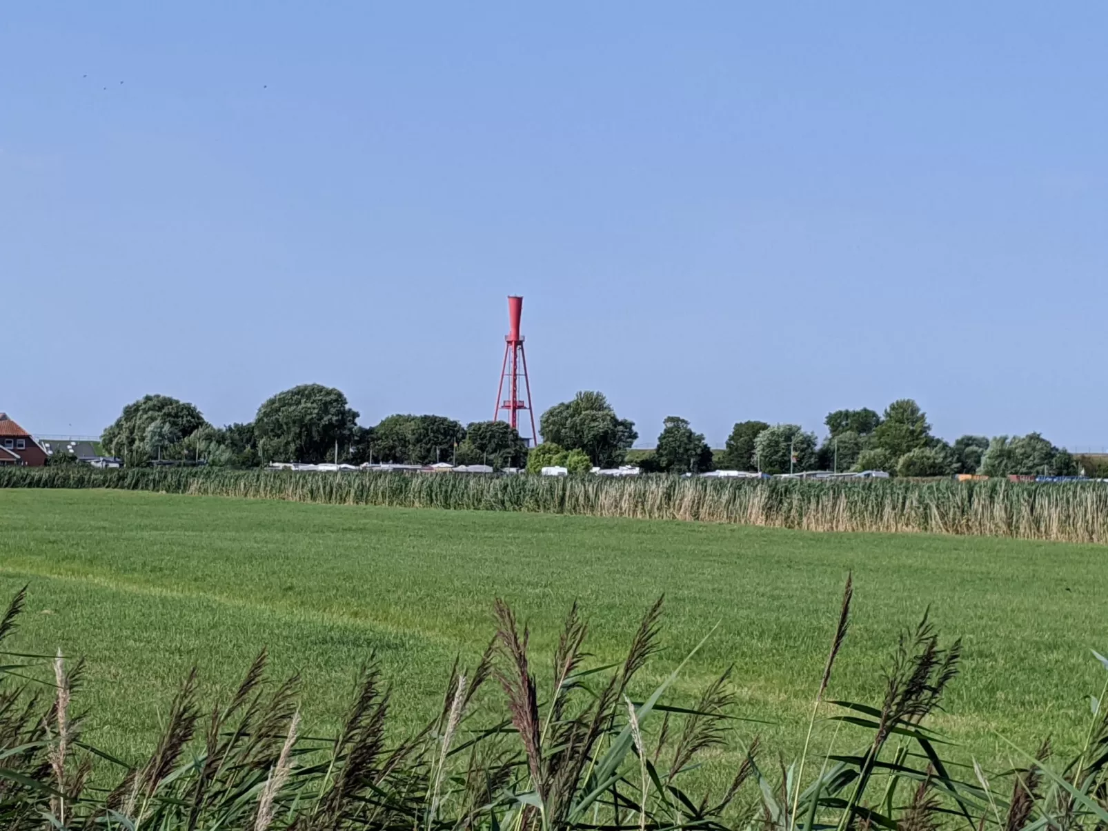 Hochwertiges Ferienhaus in einem Ferienpark-Dedans