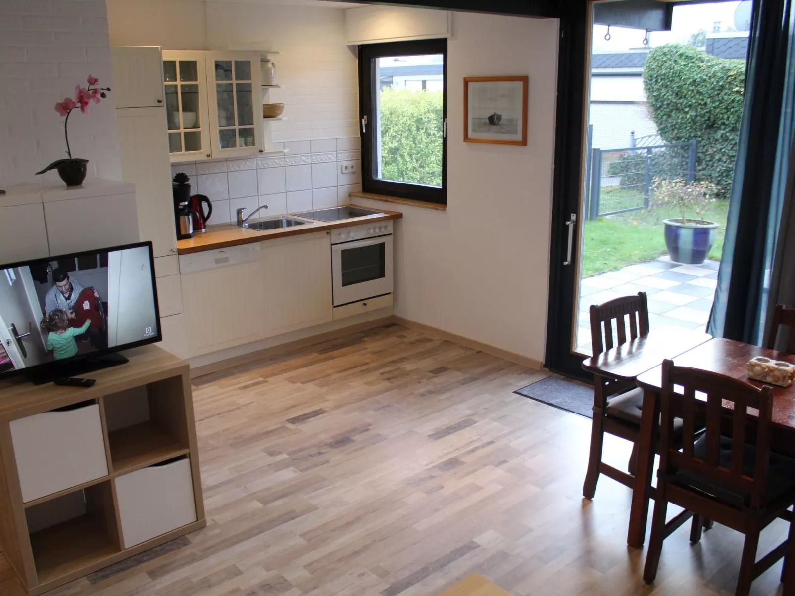 Schönes Ferienhaus in Tossens mit Schönem Garten-Drinnen