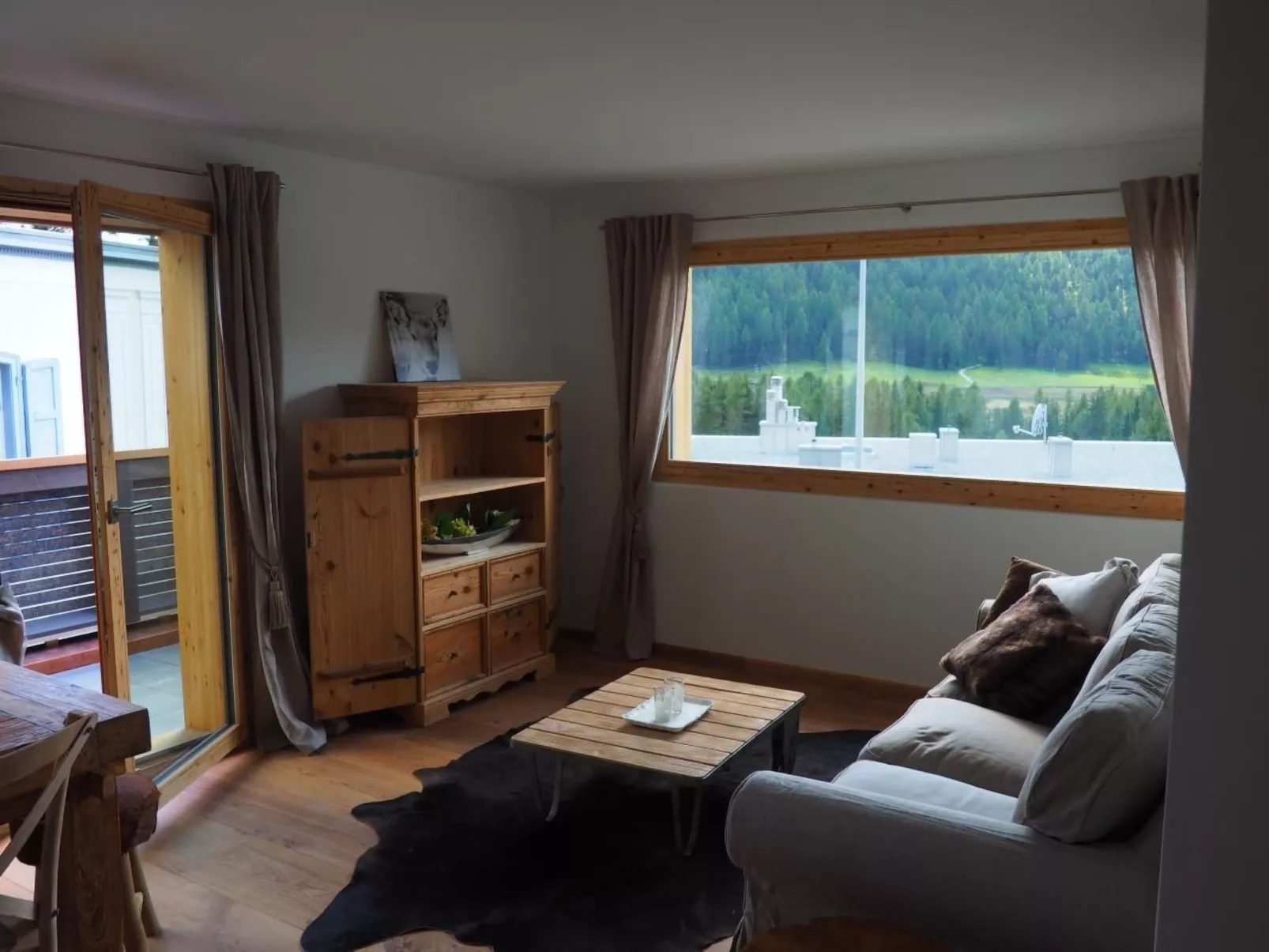 Chesa La Tegia-Dedans