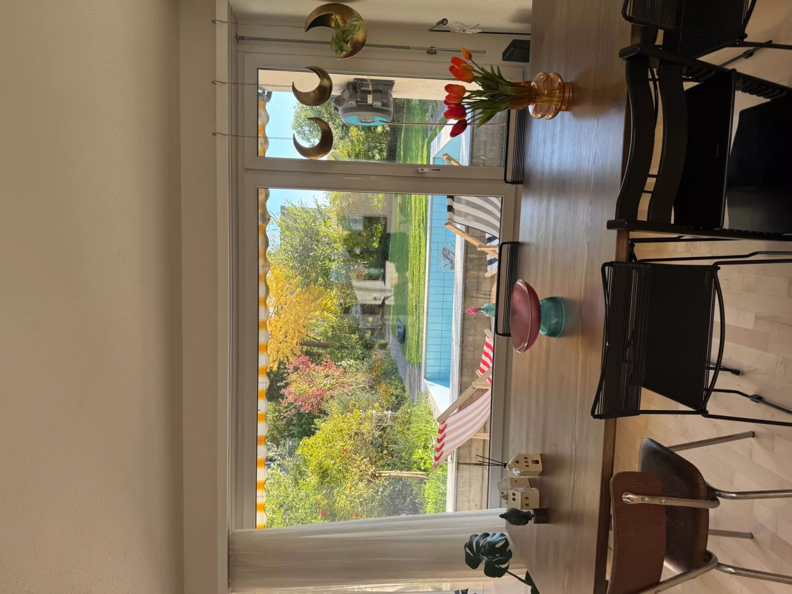 Silent Escape-Inside