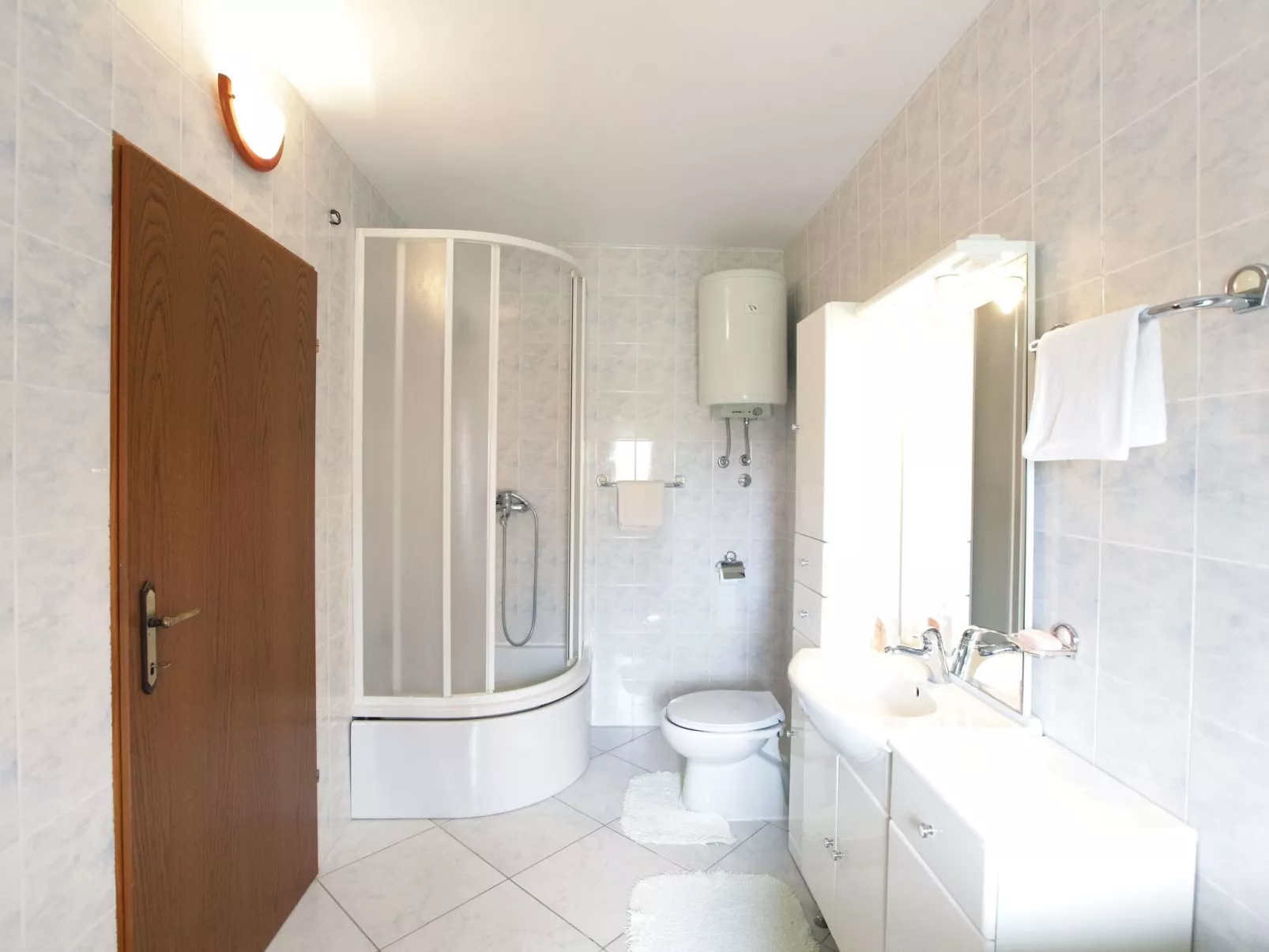 Mit Whirlpool-Drinnen