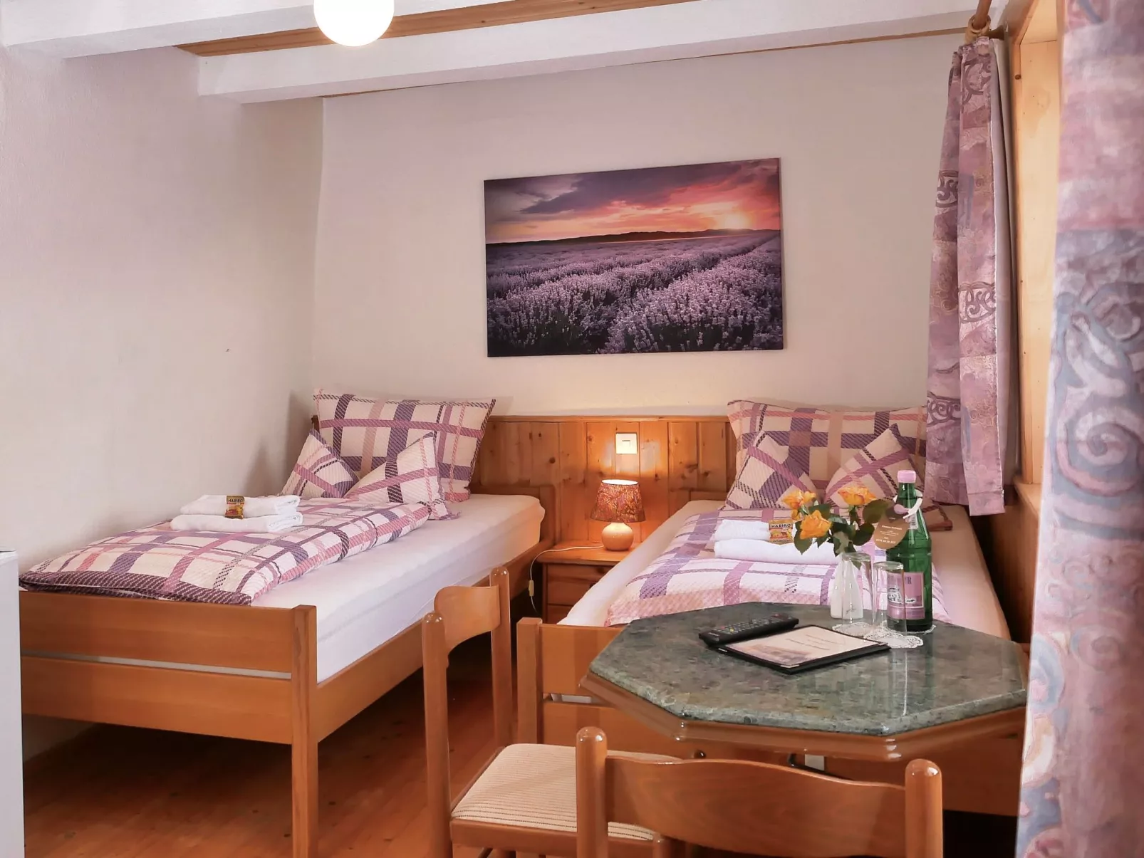 -Hof Südharz , ehemaliger Bauernhof-Drinnen