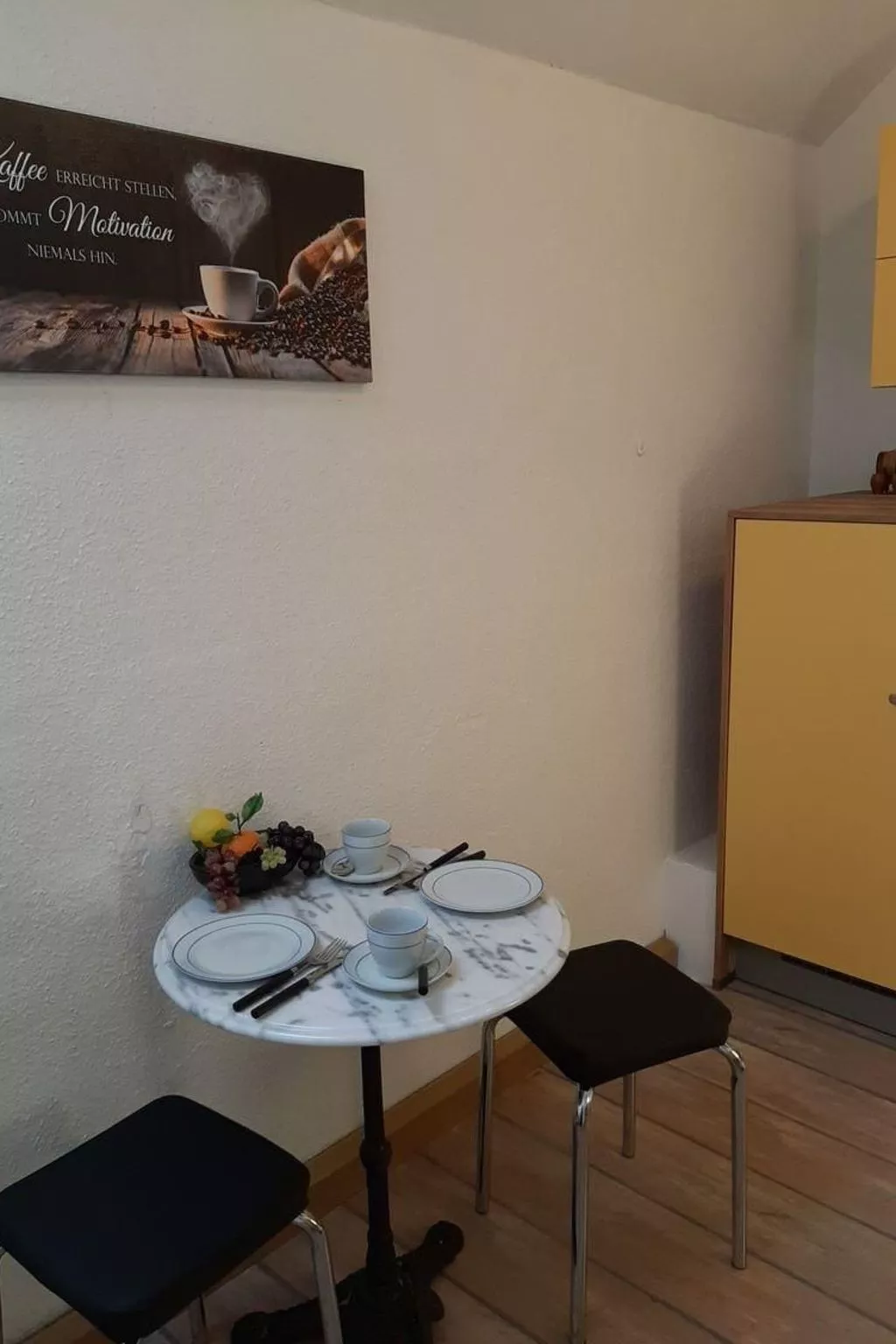 Am Schlosspark-Drinnen