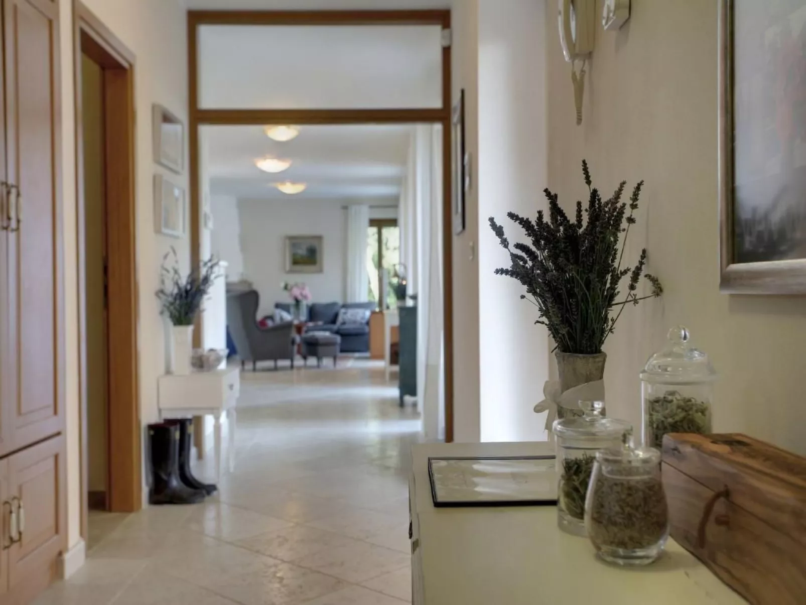 In Karigador mit Terrasse, Whirlpool und Garten-Dedans