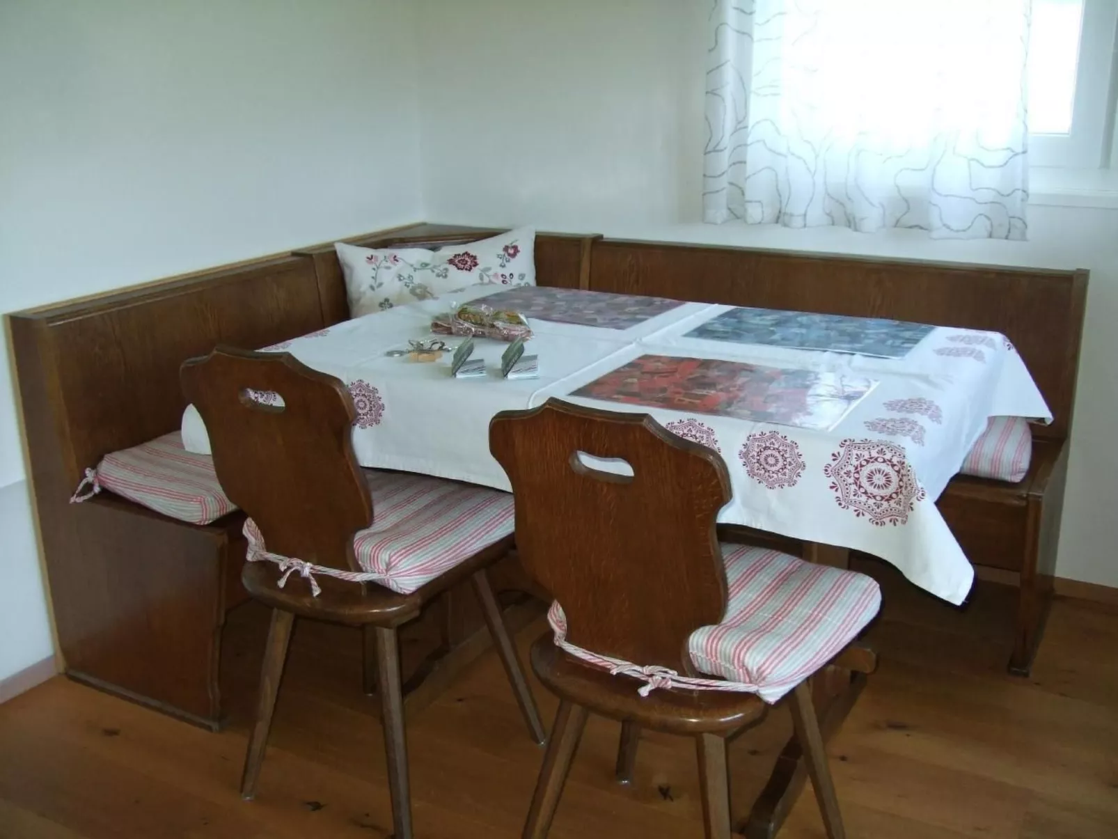 Ballmoos Ferienwohnung-Drinnen