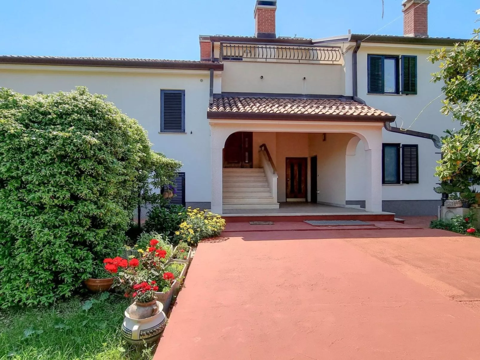 Wohnung "Nadja" mit Blick auf das Wasser-Outside