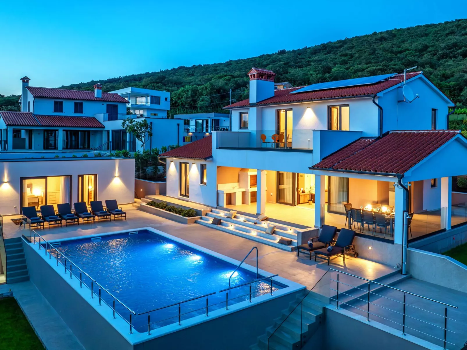 Villa Astrid 5 Sterne-Draußen