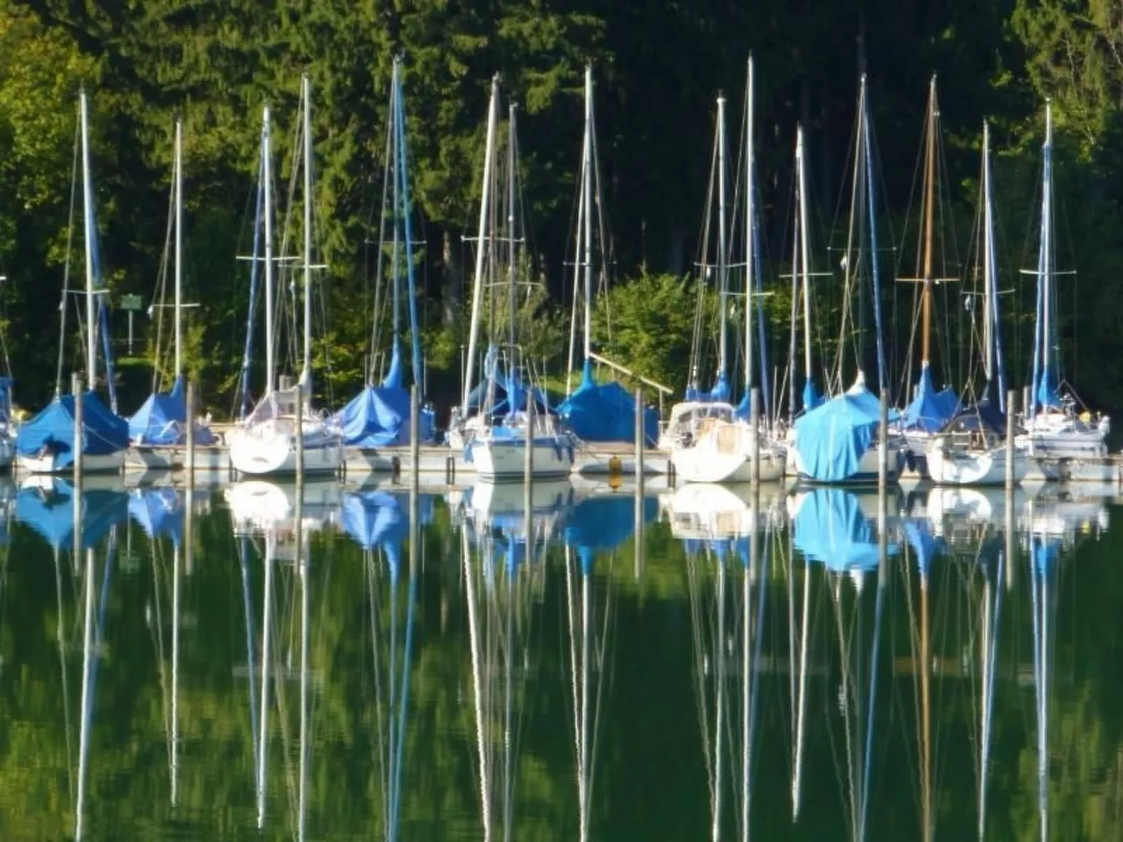 Chalet mit Blick auf das Wasser-Dehors