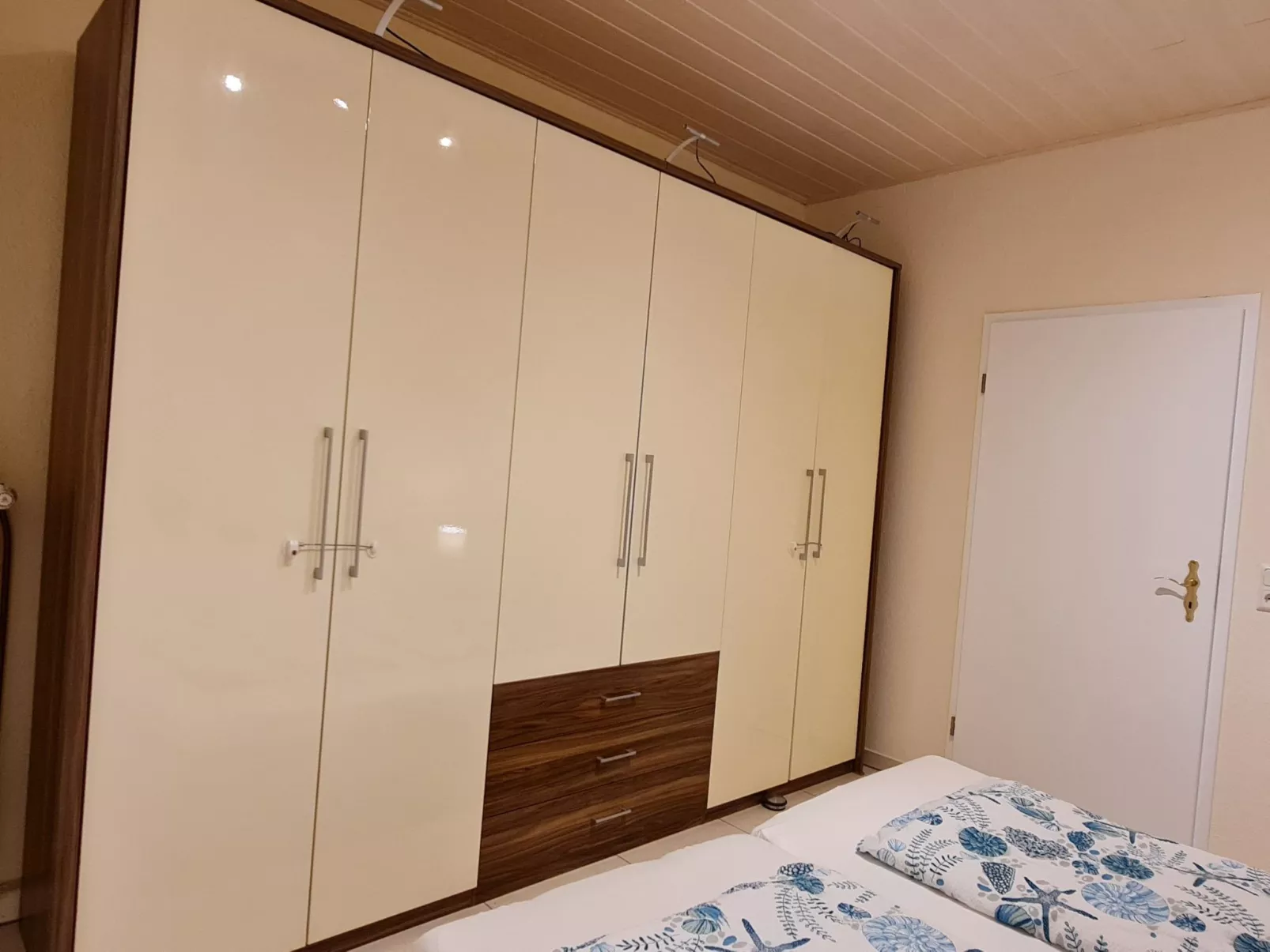 Dreibettzimmer mit Lounge-Terrasse und Garten - Inside