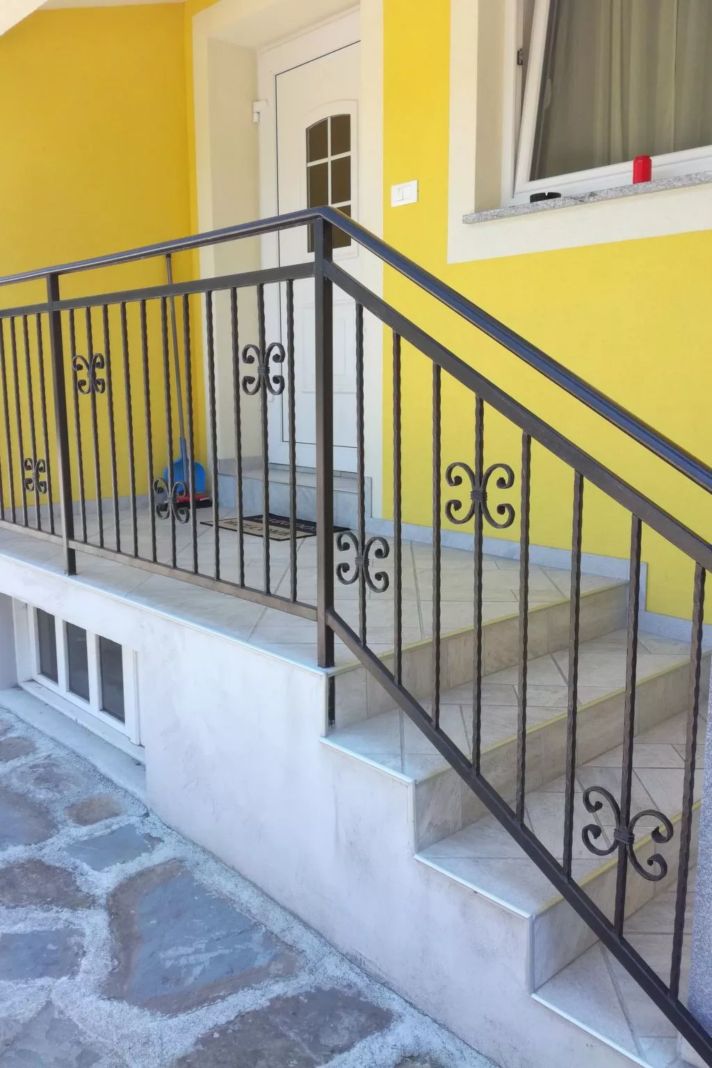 Appartement mit Balkon-Inside