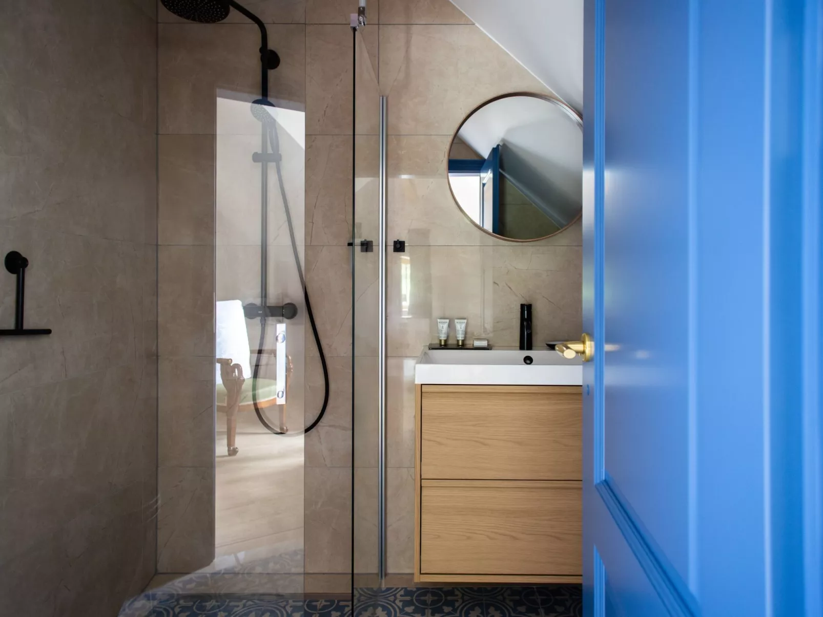 Chateau-Studio Bleu-Inside