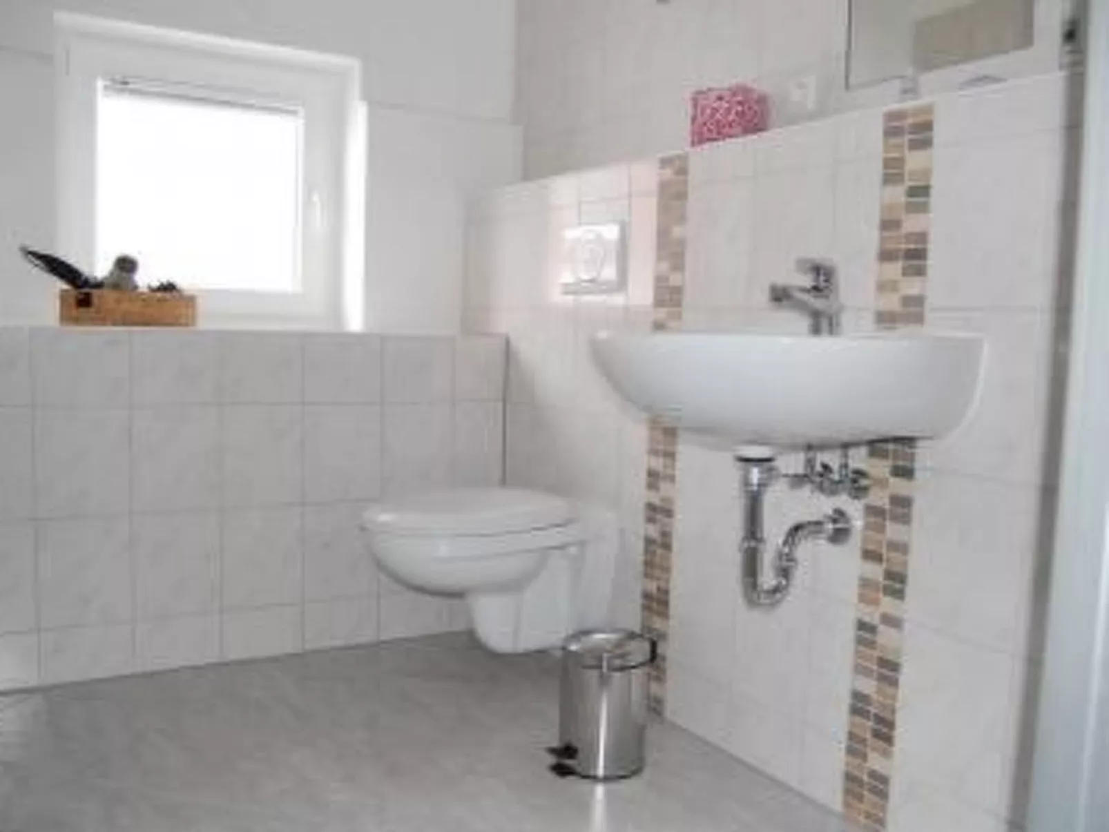 Alleenwiesen-Drinnen