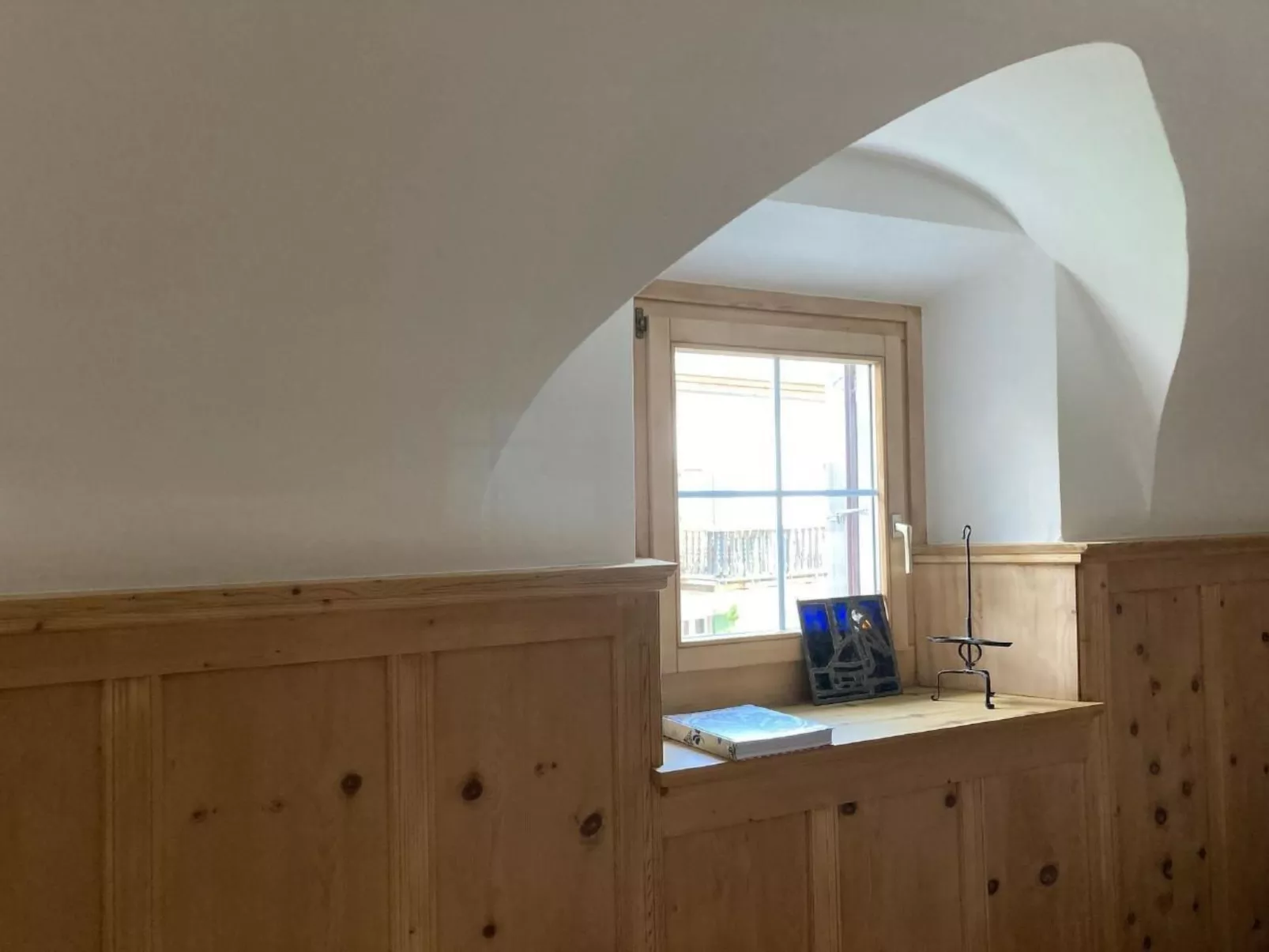 Chesa alb sco'l floc-Drinnen