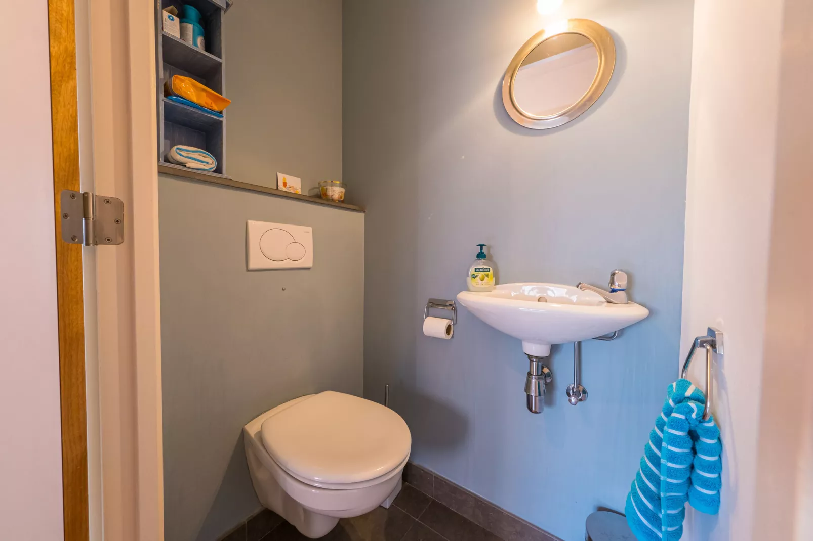 Four Seven  0102-Bathroom