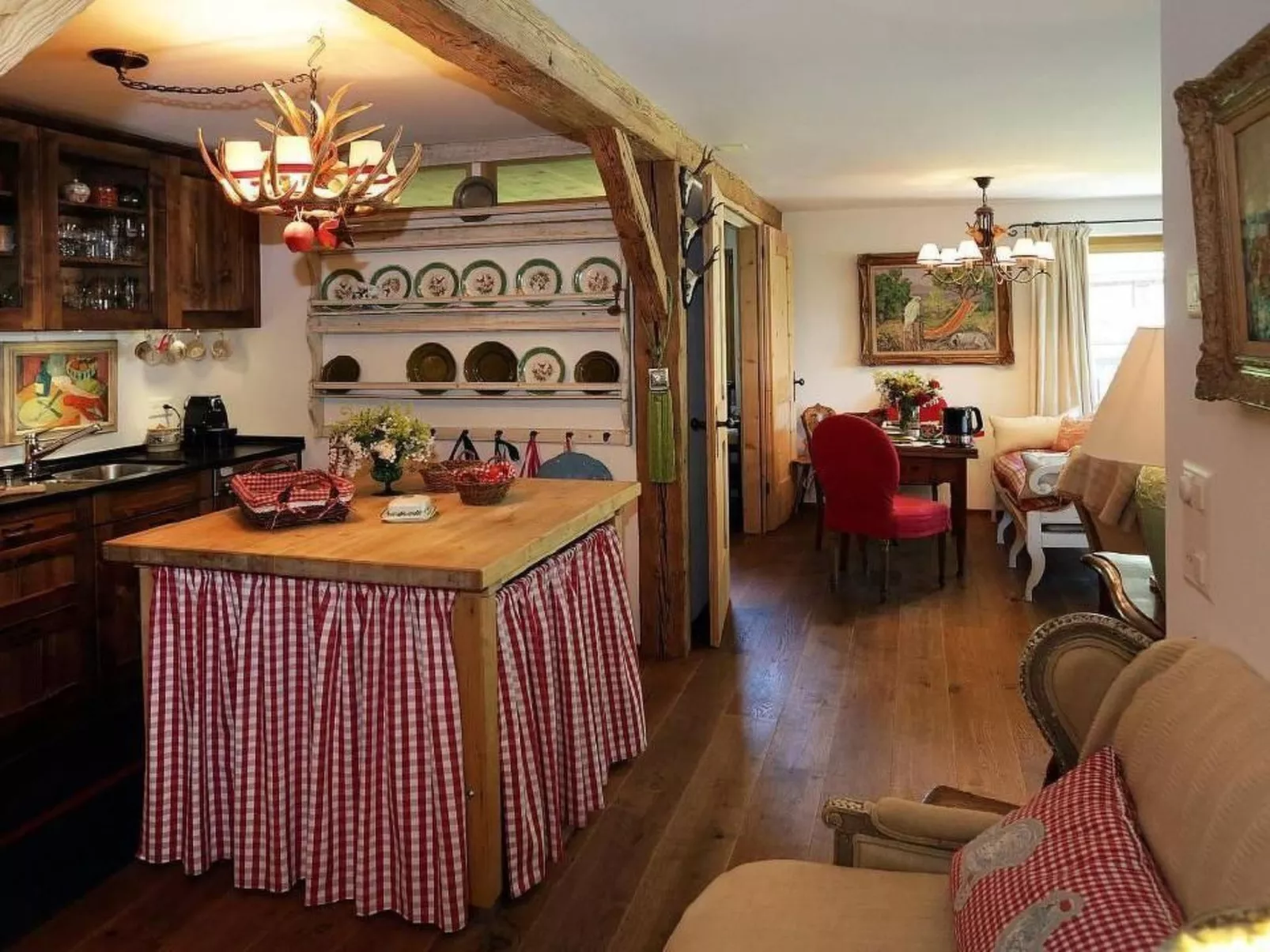 Hus Tschuetta-Dedans