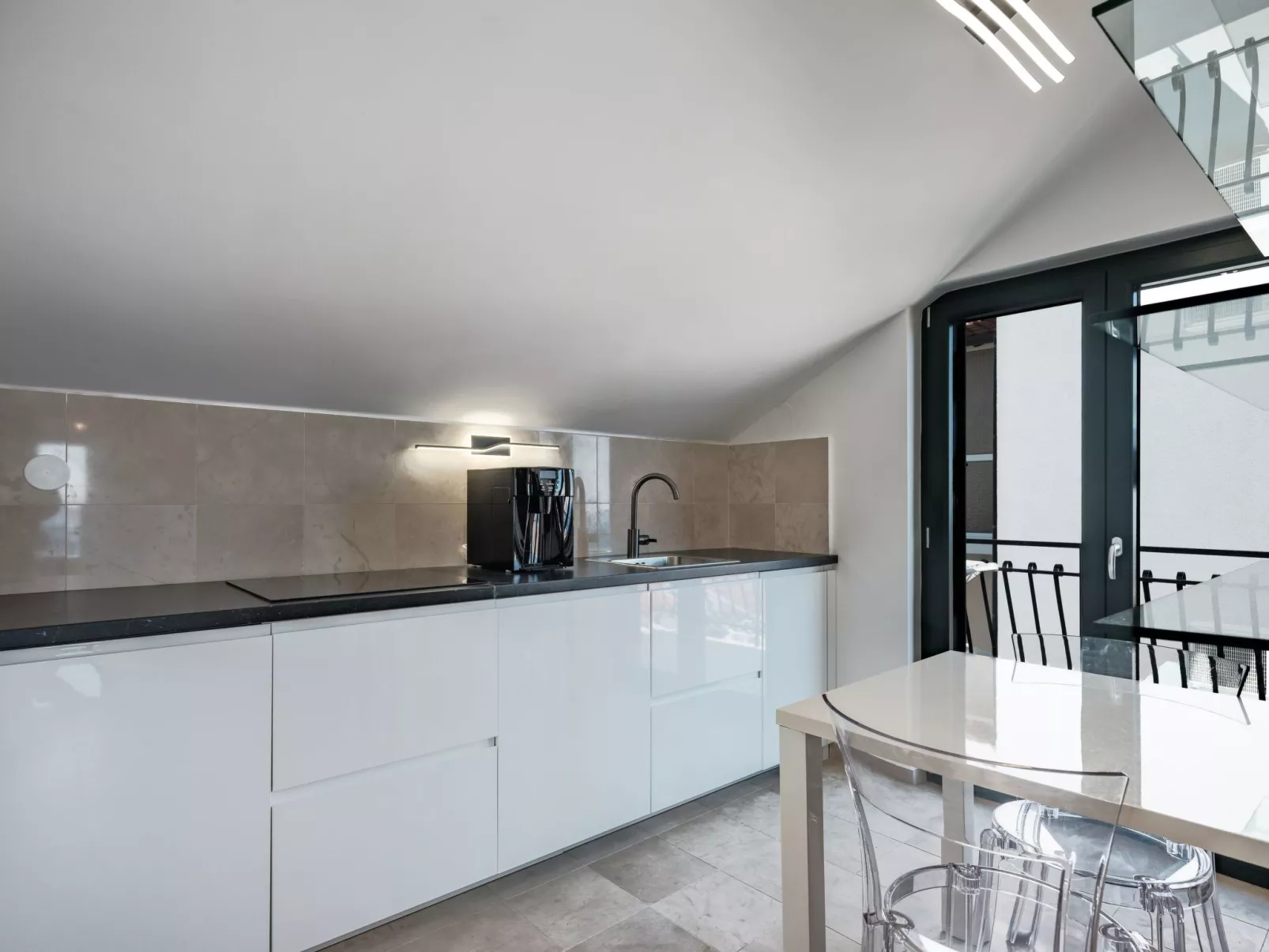 Ferienvilla 'Villa Aea Del Mare-Drinnen