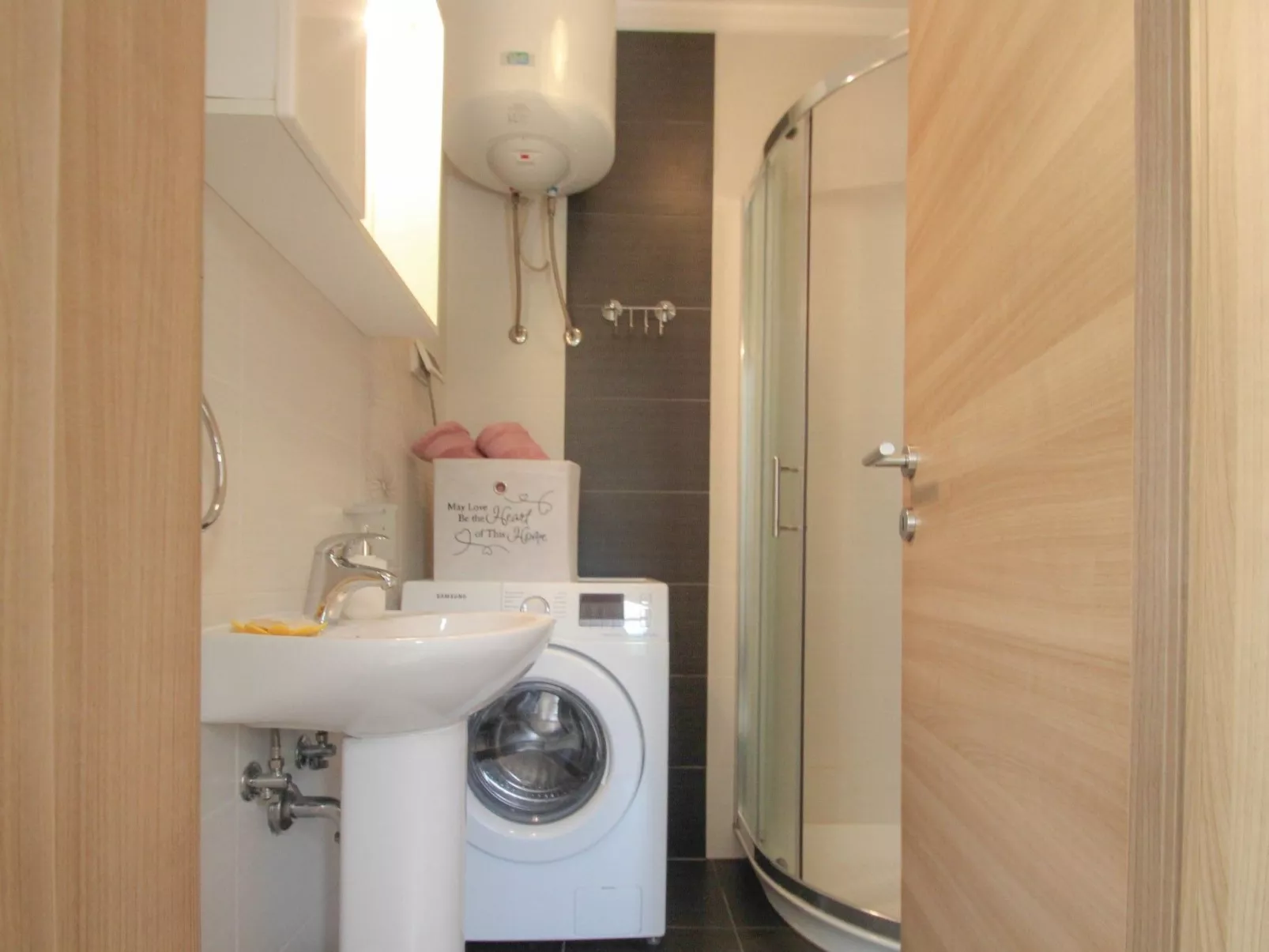 "Timea 2" mit Terrasse-Drinnen