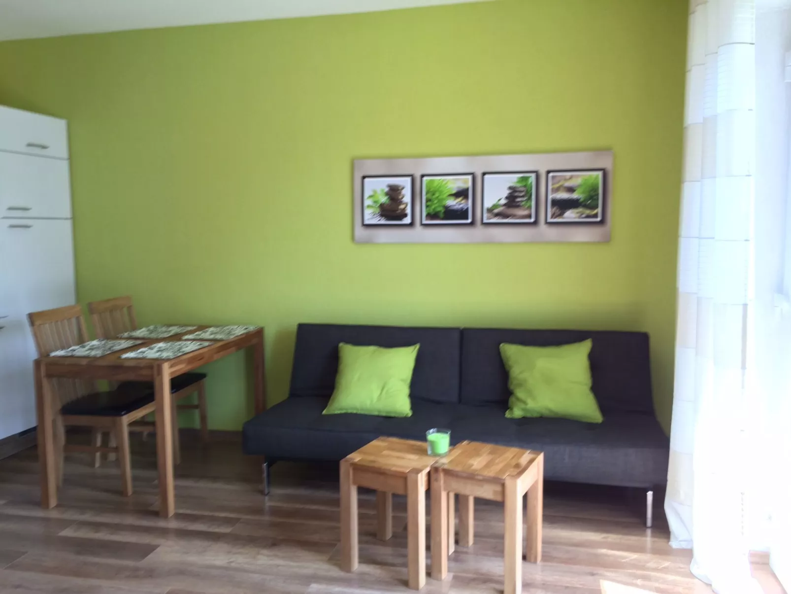 Helle Ferienwohnung für drei Personen-Image-tags.info