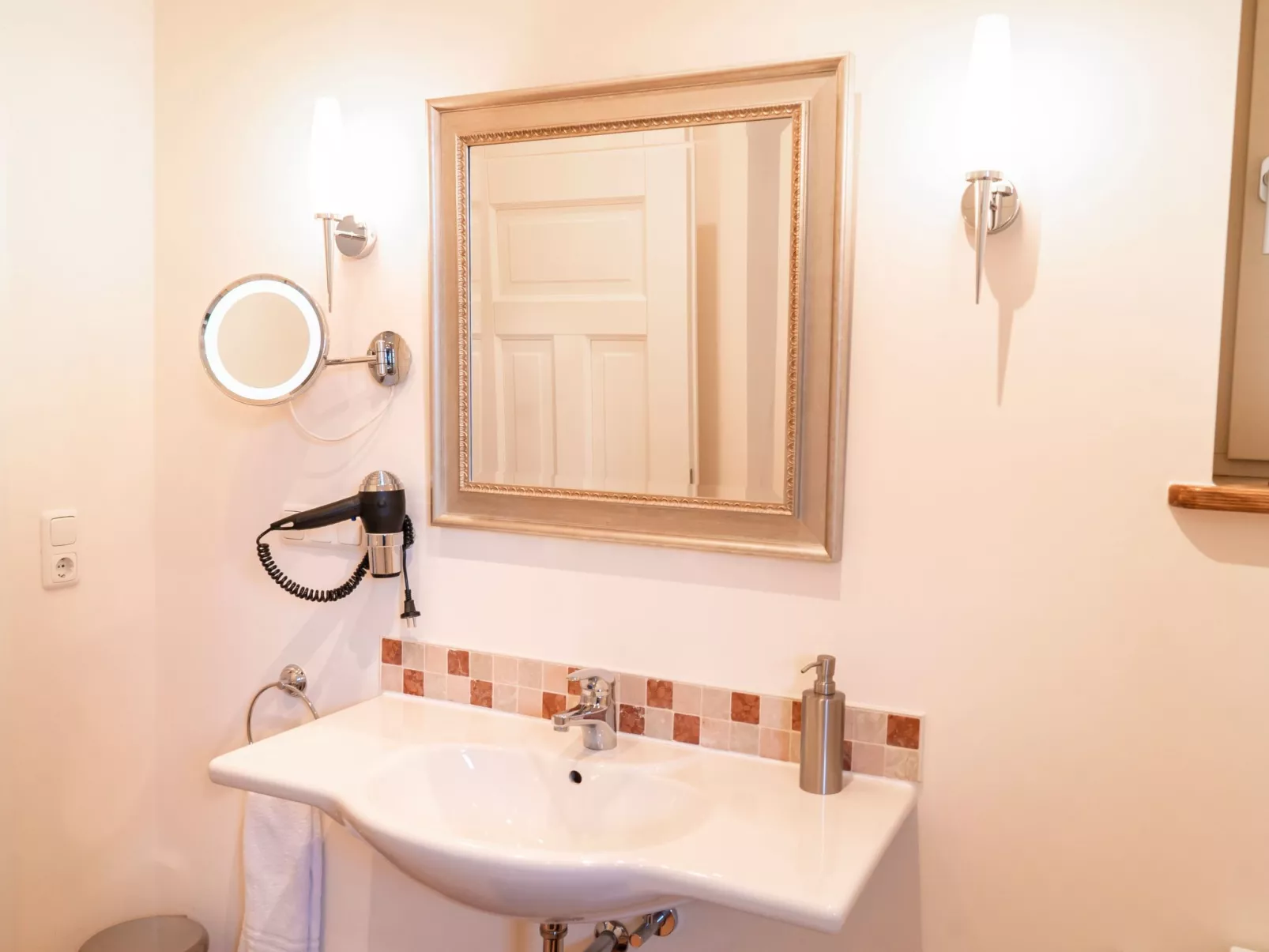 Villa Waldidyll-Drinnen