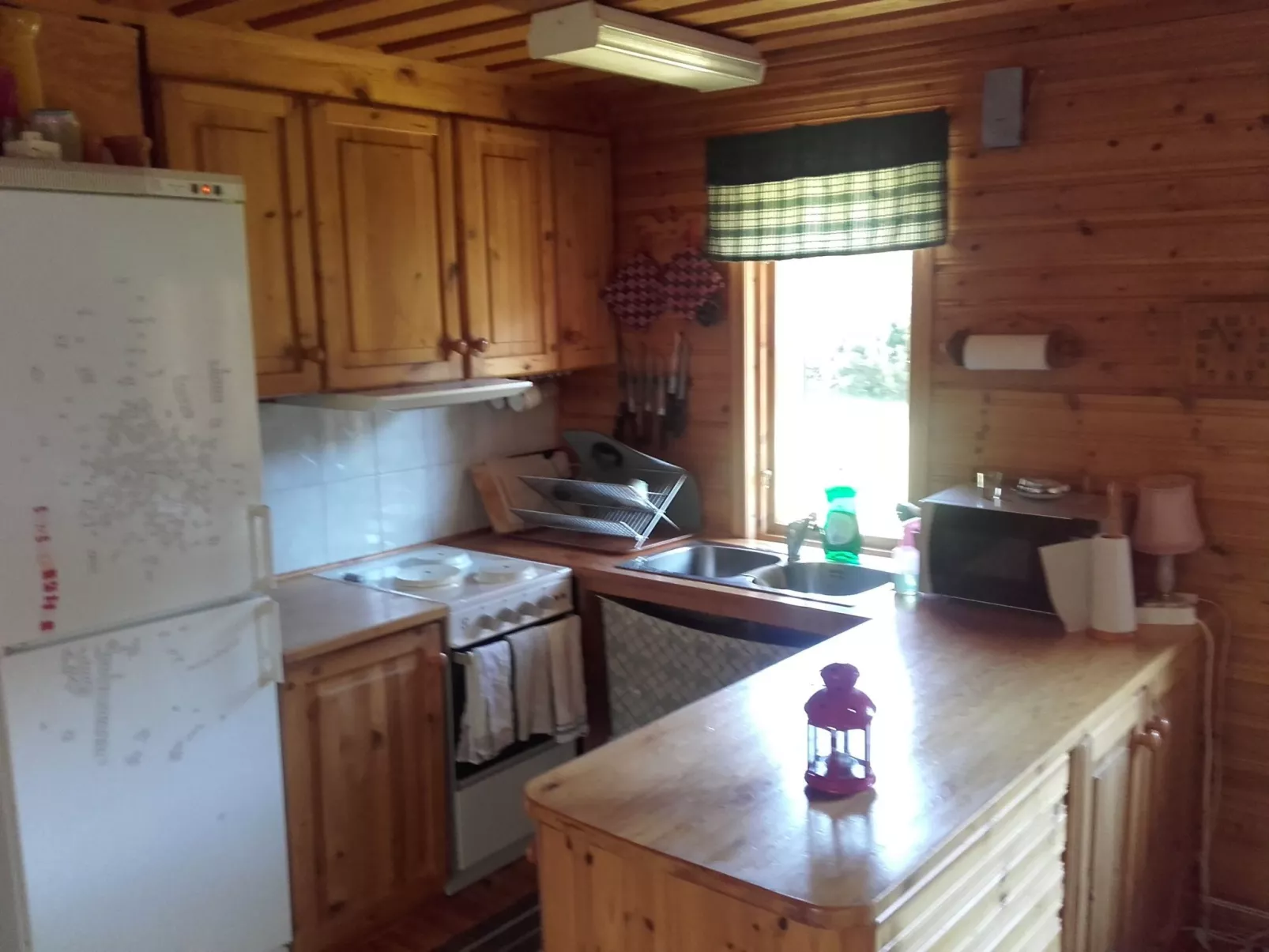 "Flodavägen 39" mit privatem Parkplatz-Inside