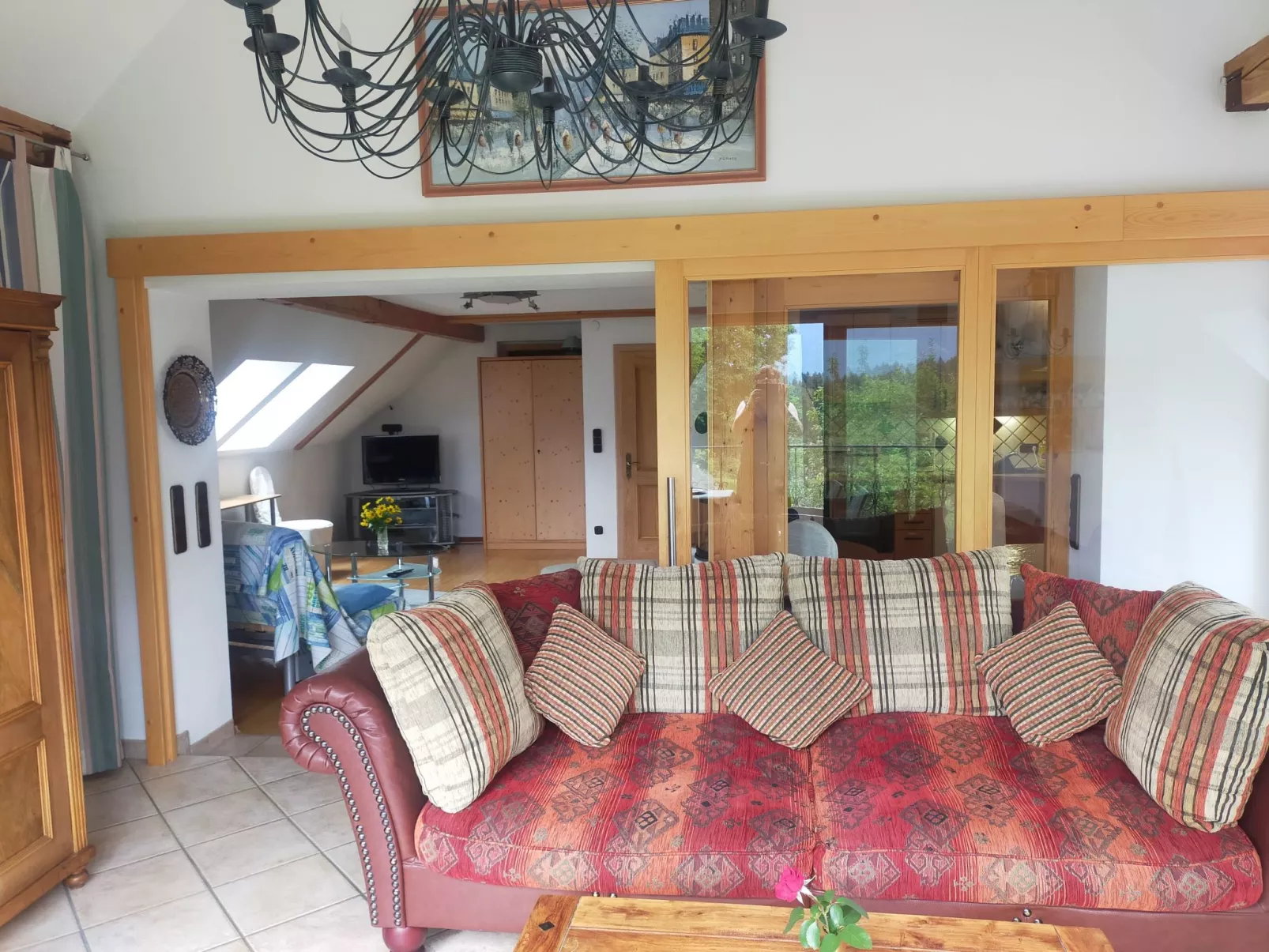 Idyllische Panorama-Südwohnung in Wörtherseenähe-Inside