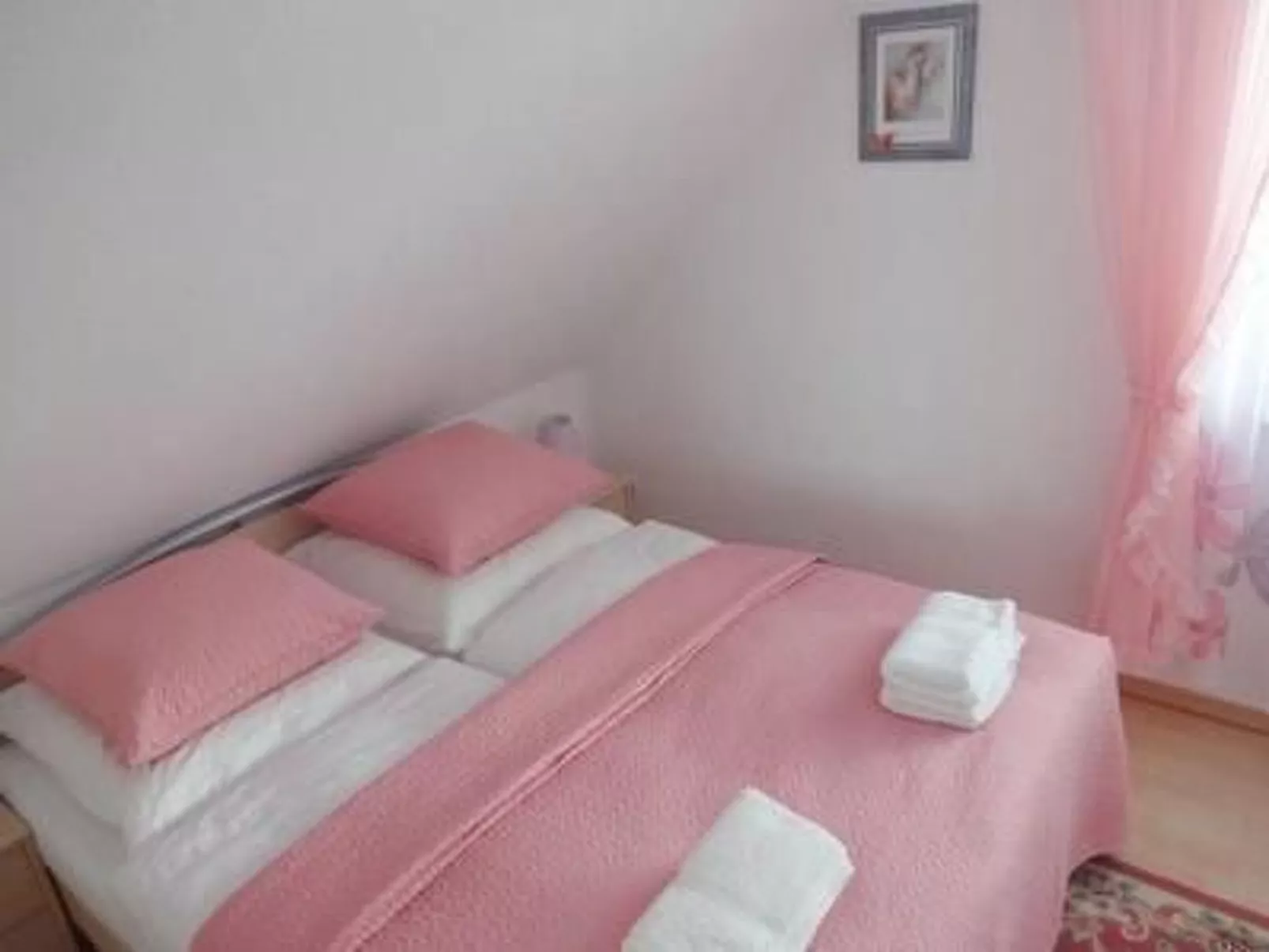 Appartement mit Grill, Garten und Terrasse-Inside