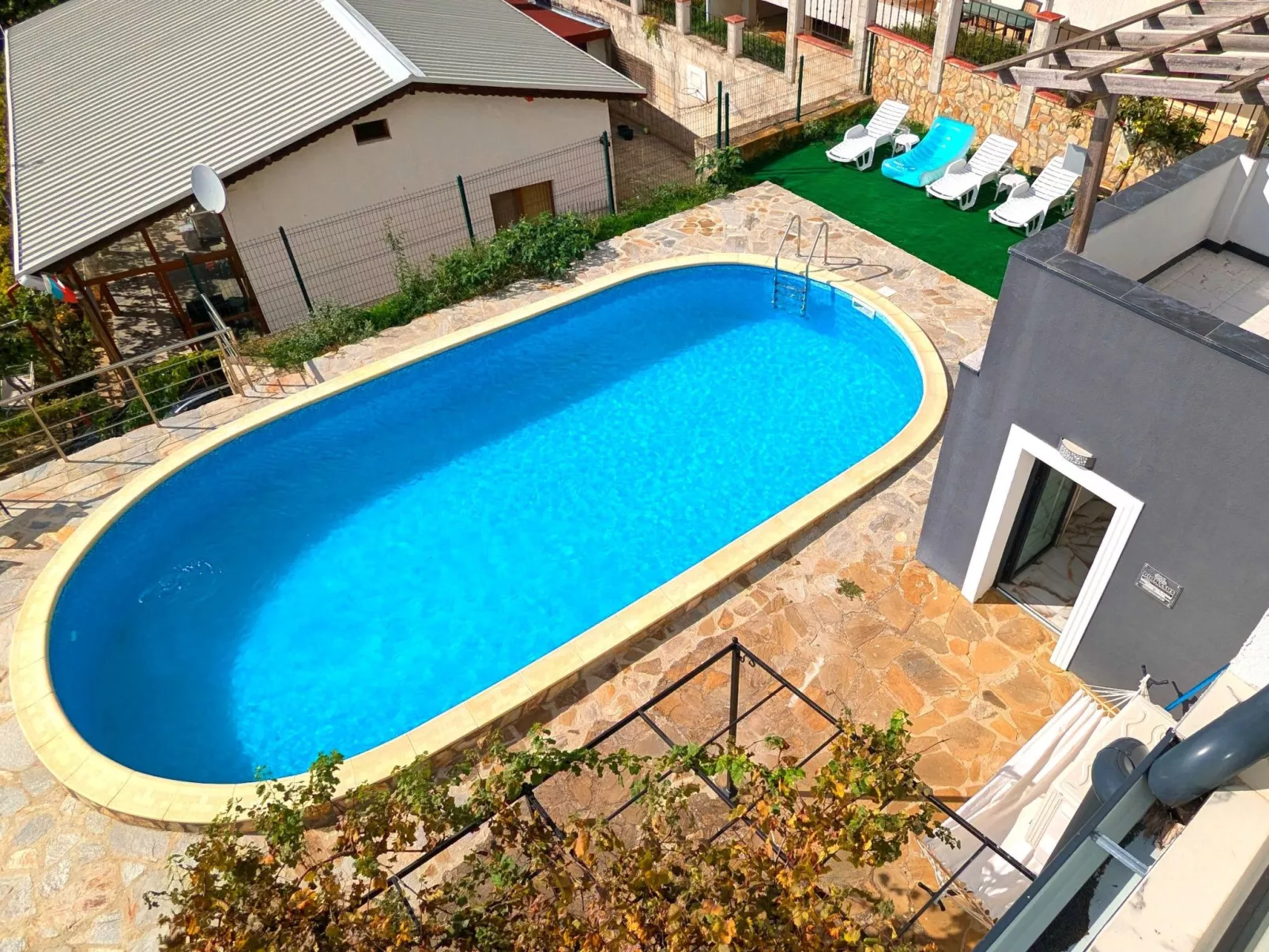Familienvilla "Dionysus" mit Pool und Meerblick-Draußen