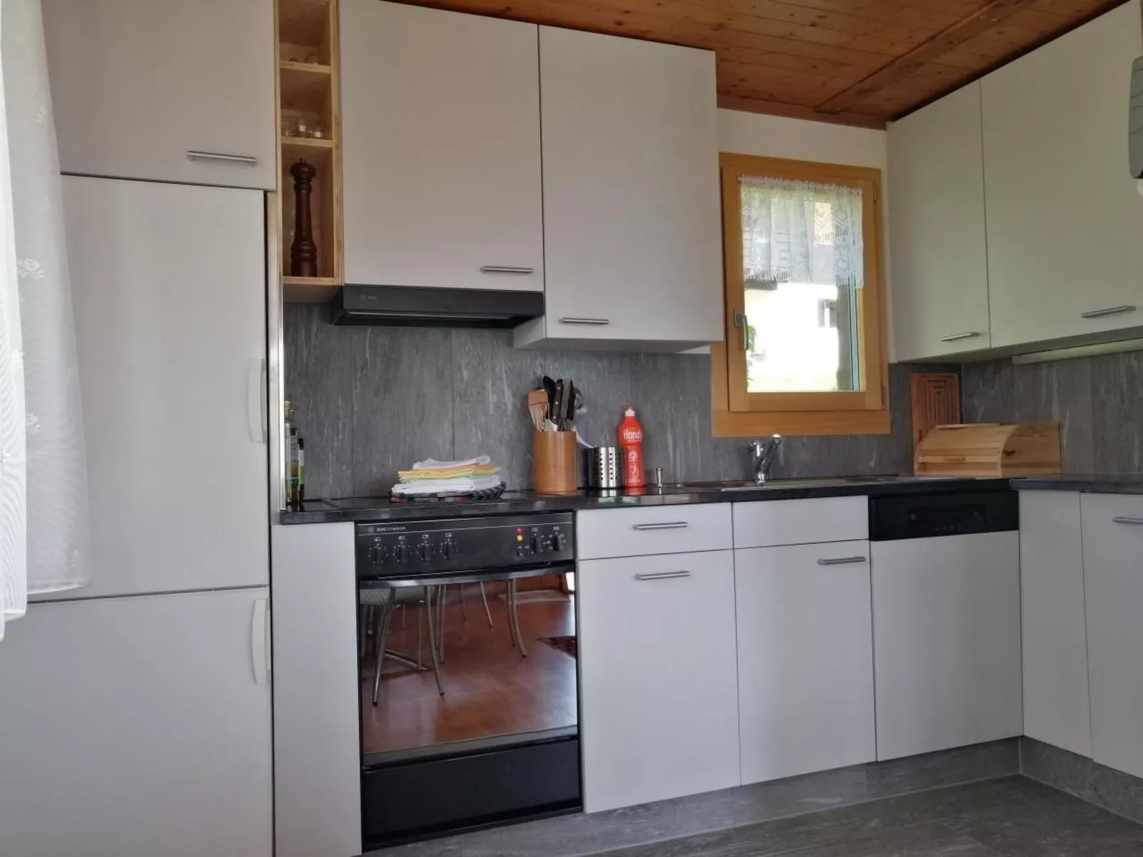 Ferien im Luegisland-Inside