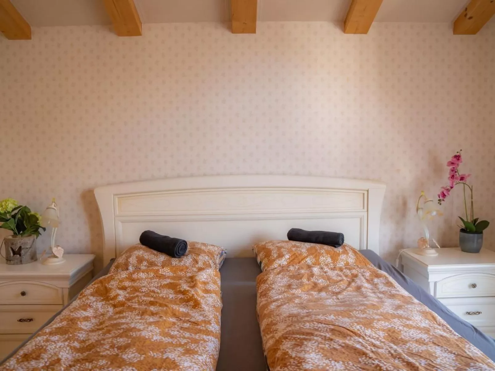 Luxuriöses Chalet - Walensee - Schwimmbad - Sauna-Inside