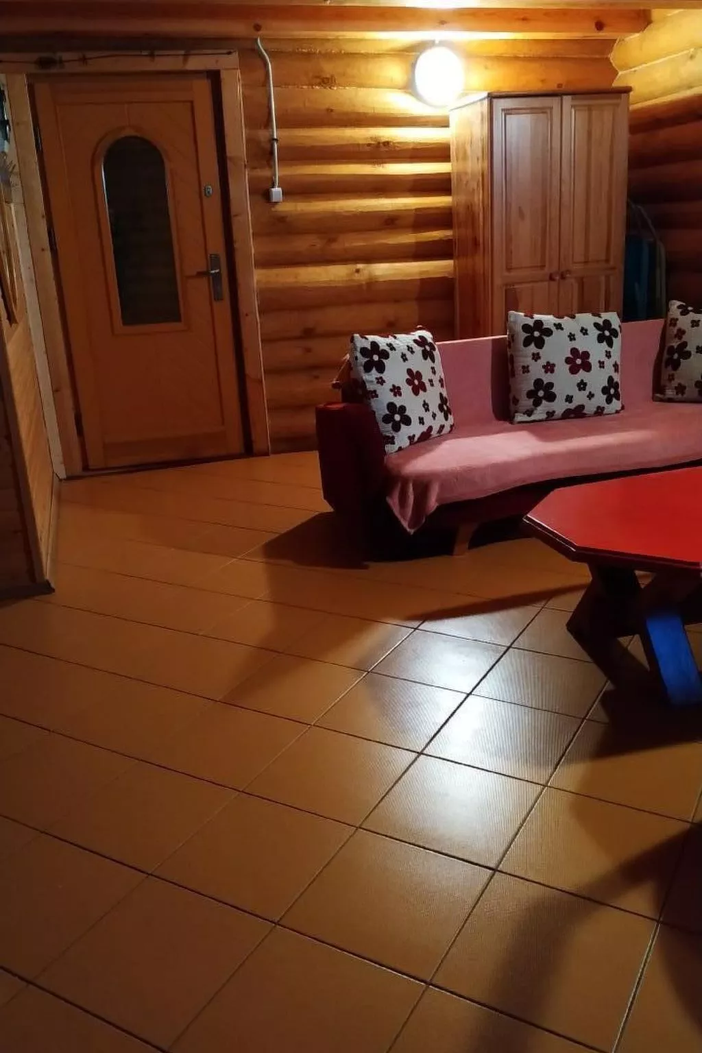 In Dębina mit Grill-Dedans